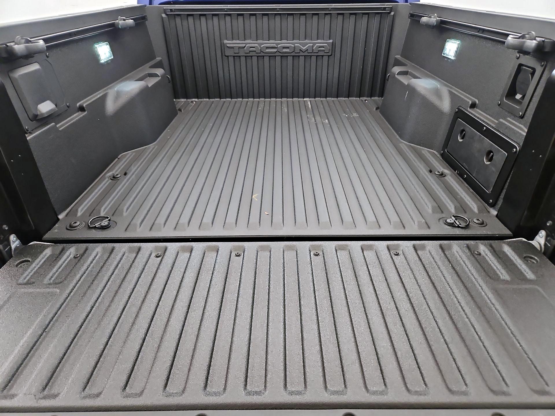 Thumbnail: 2024 Toyota Tacoma - 20