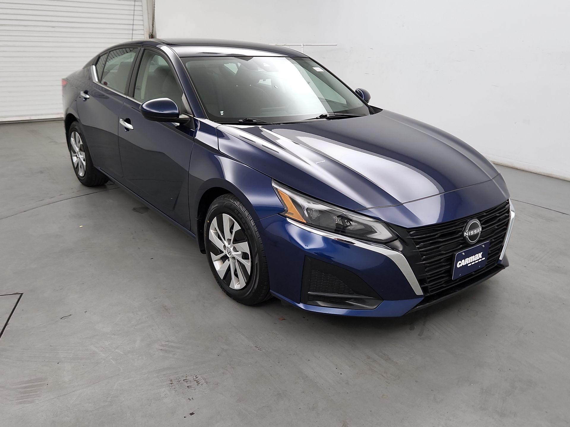 Thumbnail: 2023 Nissan Altima - 1