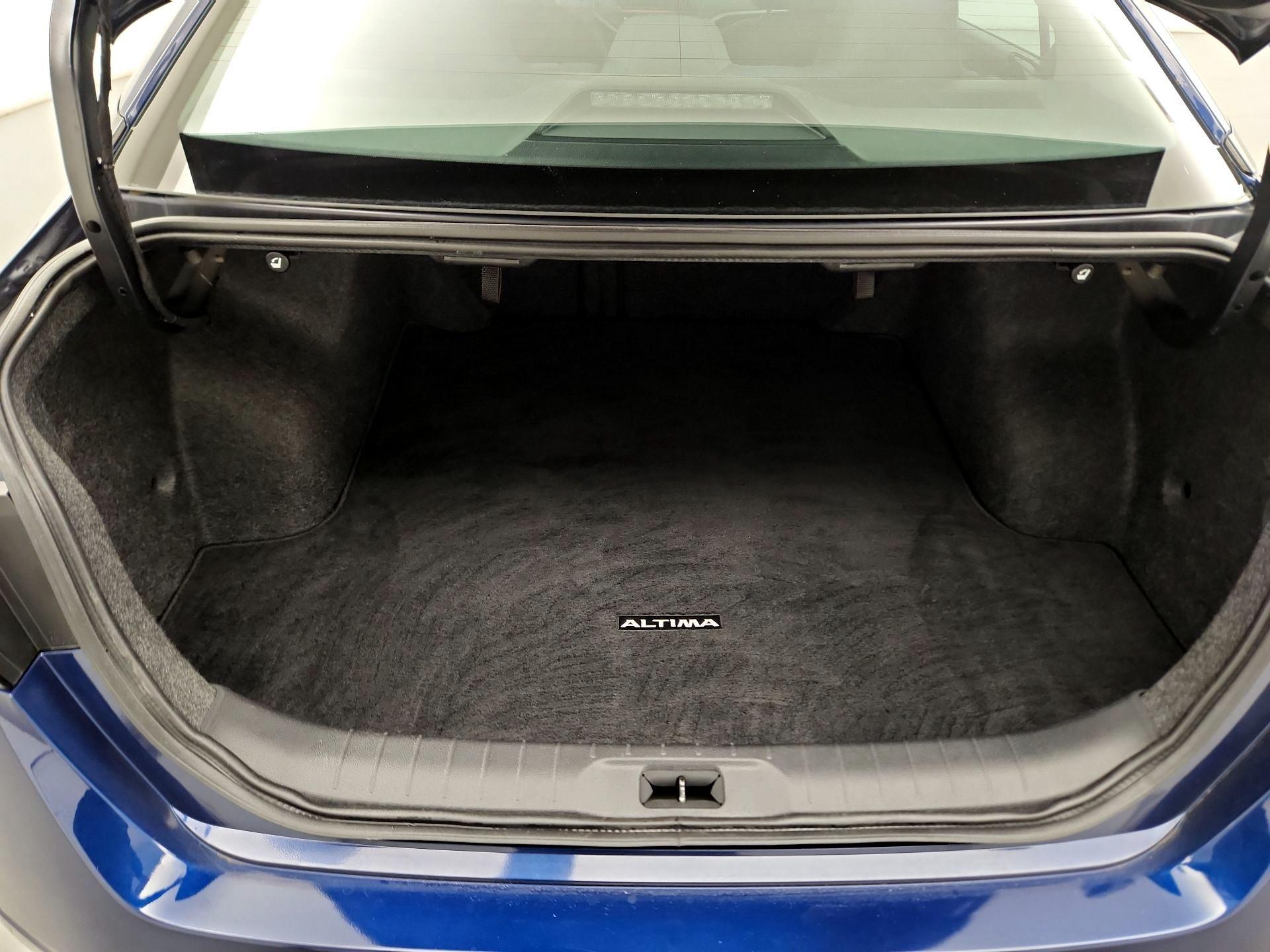 Thumbnail: 2023 Nissan Altima - 18