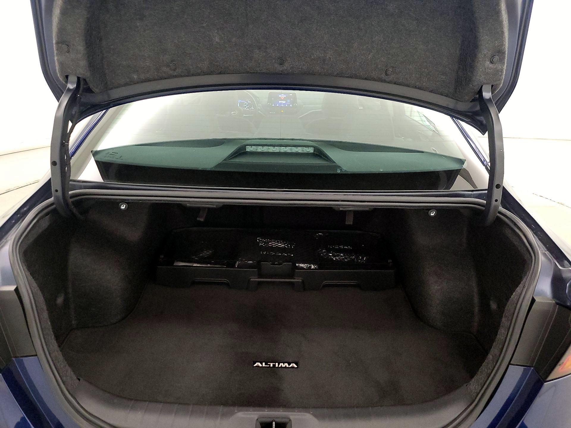 Thumbnail: 2023 Nissan Altima - 20