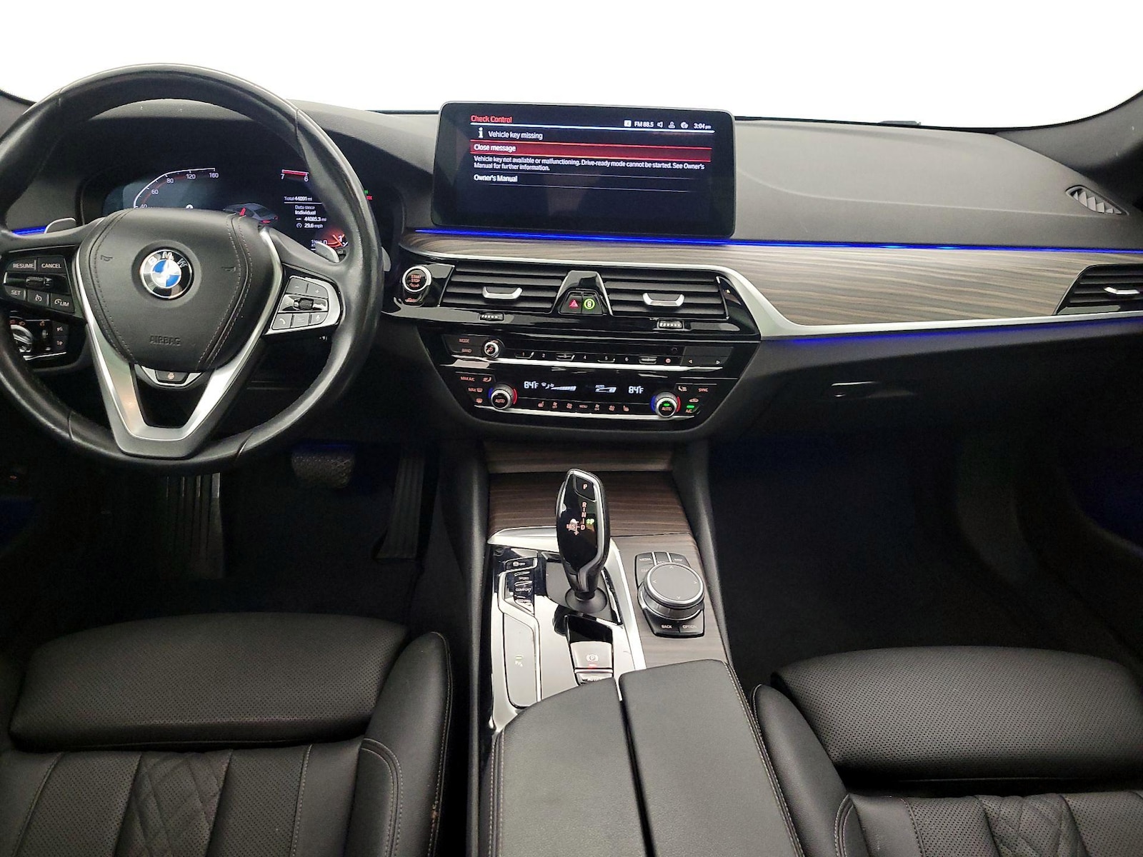 2022 BMW 5 Series 530i - Photo 10