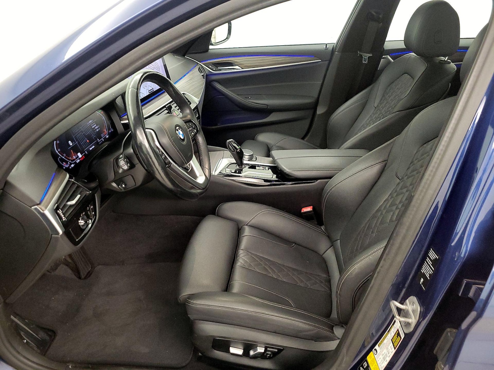 2022 BMW 5 Series 530i - Photo 12