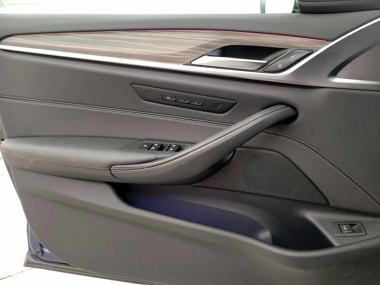 2022 BMW 5 Series 530i - Photo 13