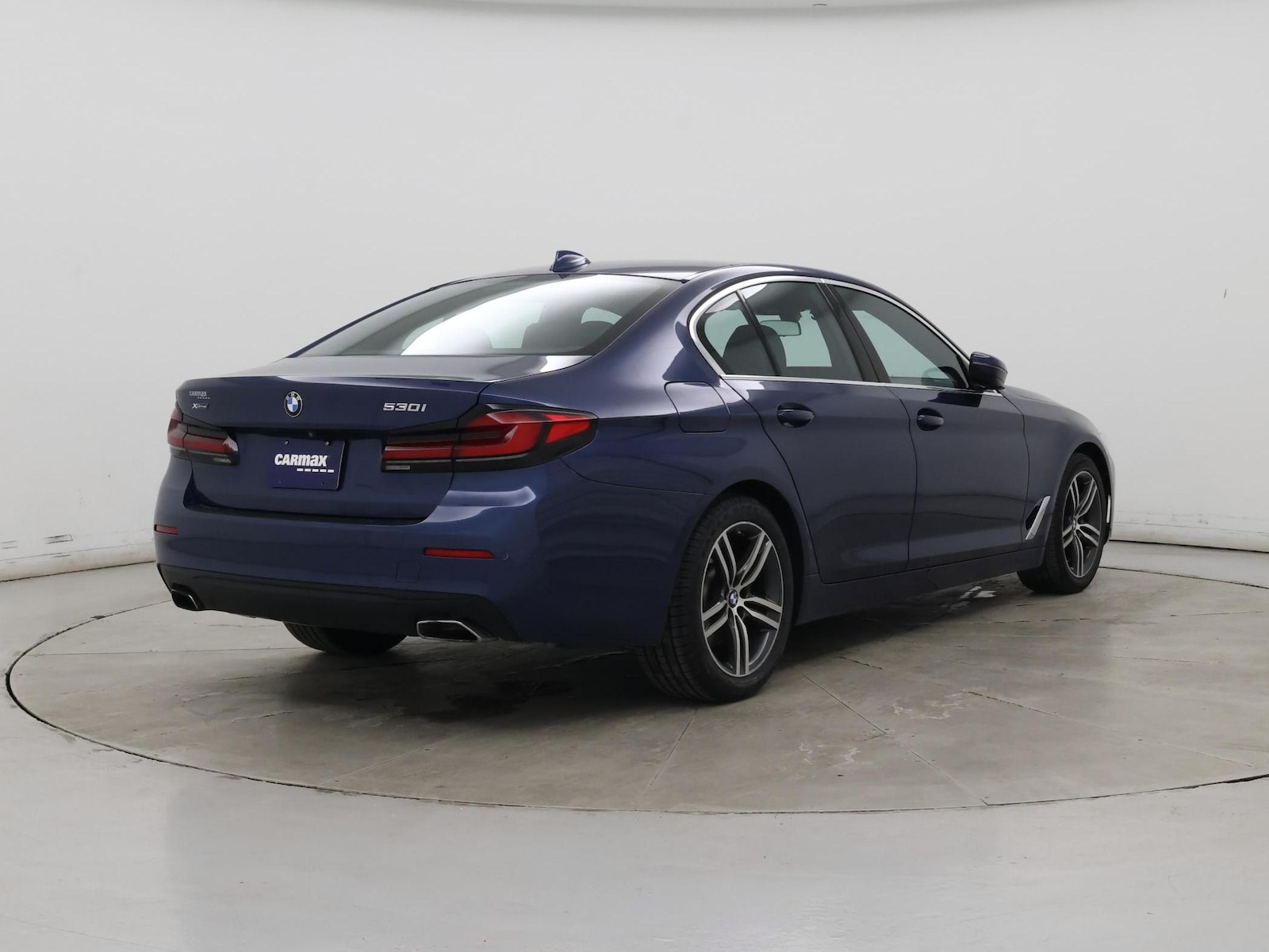 2022 BMW 5 Series 530i - Photo 9