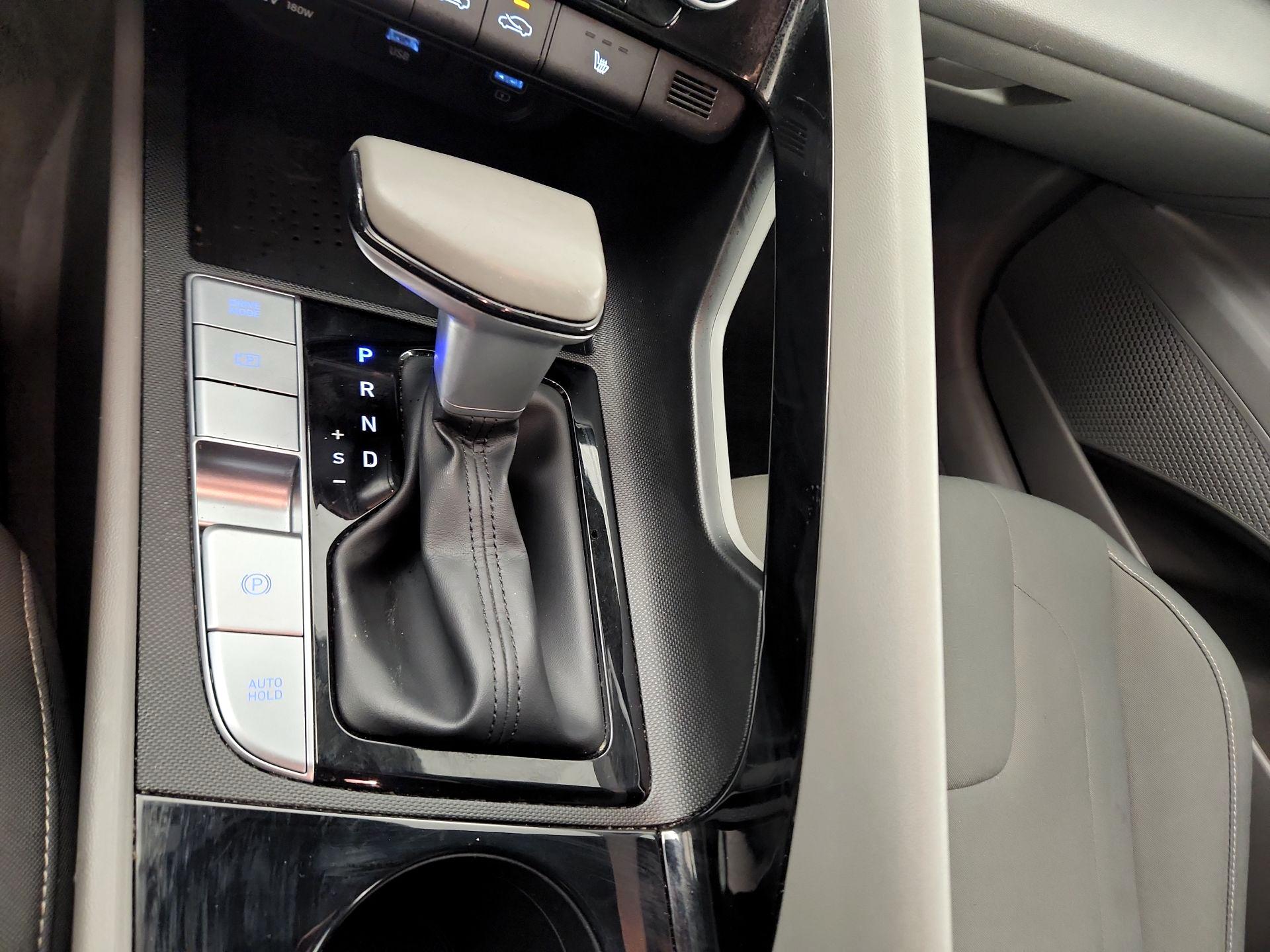 Thumbnail: 2023 Hyundai Elantra - 16