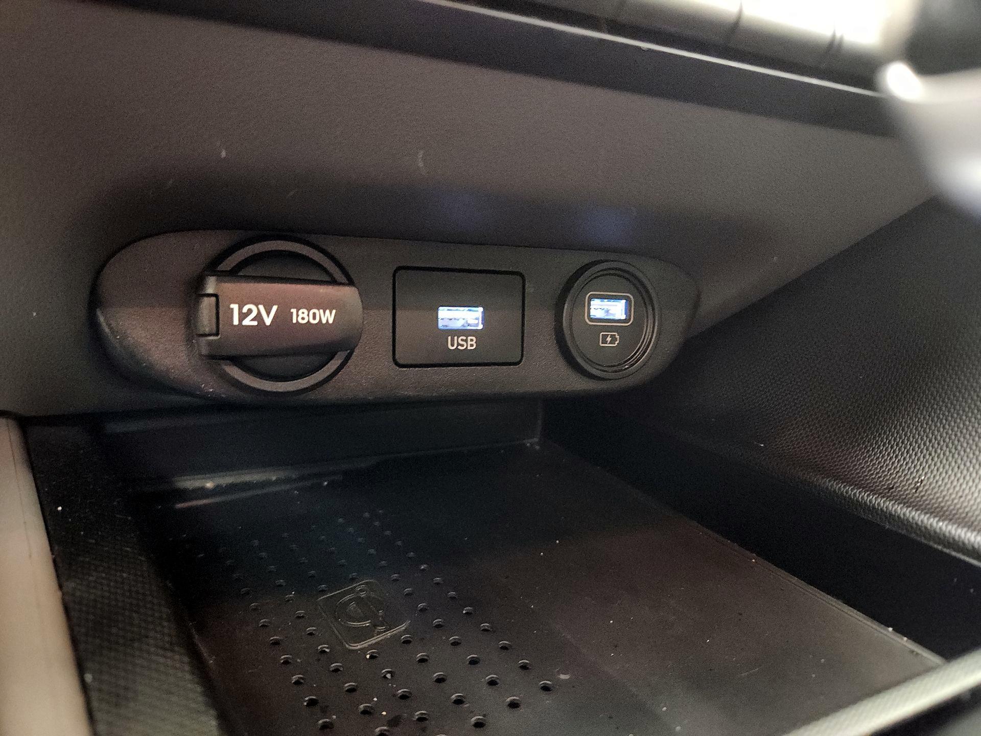 Thumbnail: 2023 Hyundai Elantra - 17