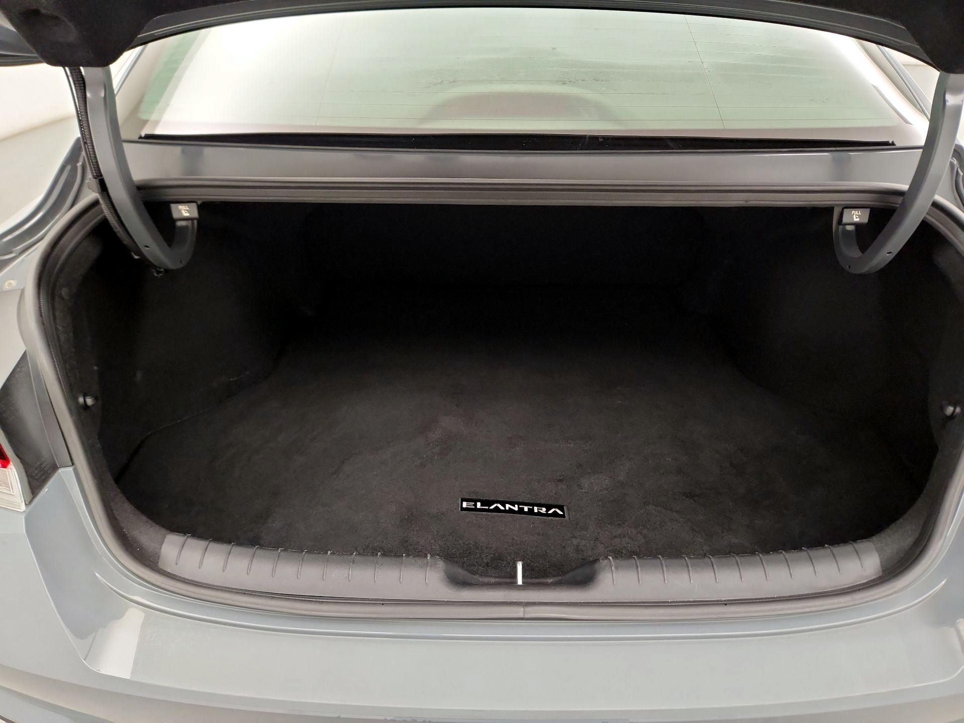 Thumbnail: 2023 Hyundai Elantra - 19