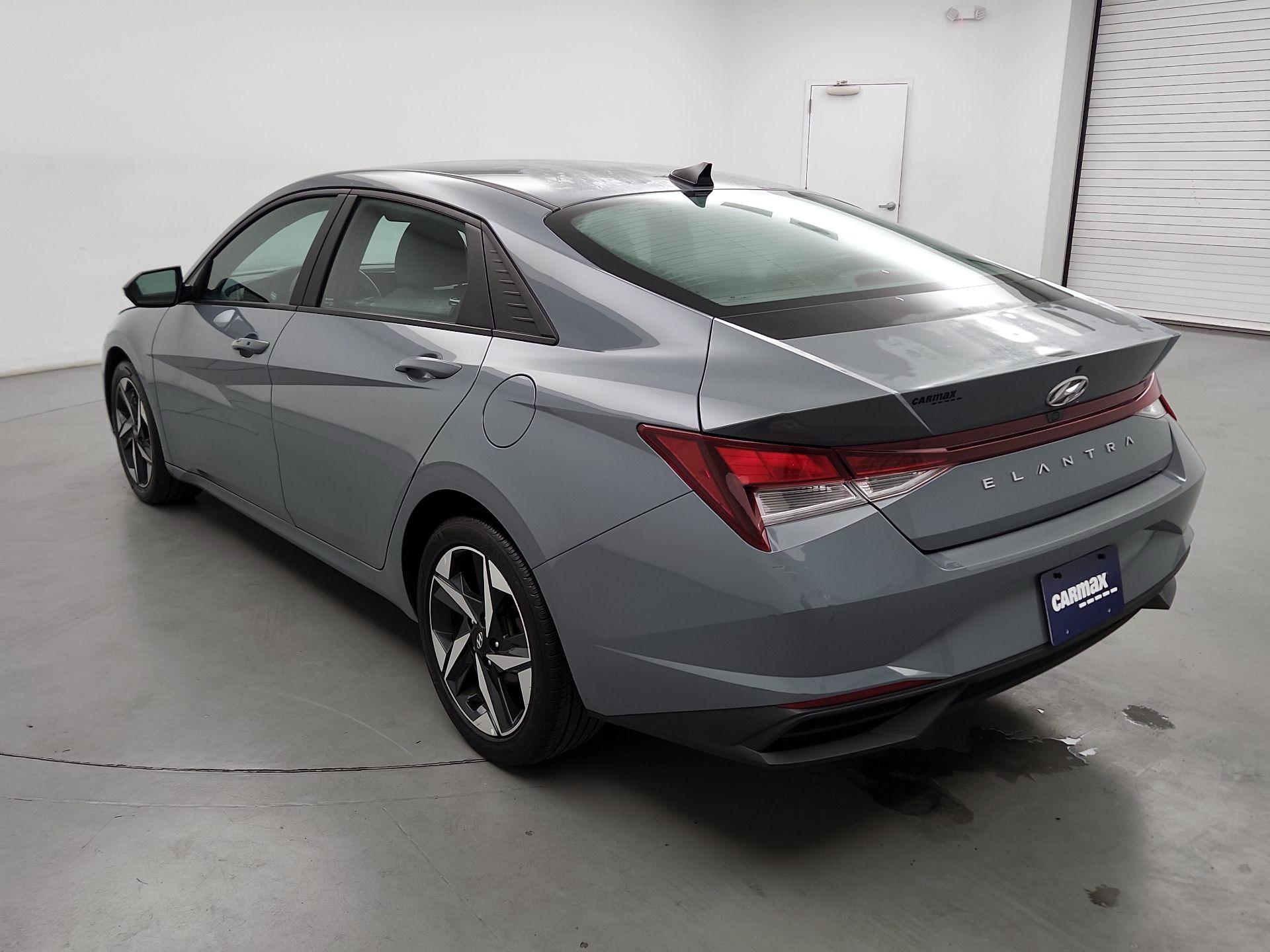 Thumbnail: 2023 Hyundai Elantra - 7