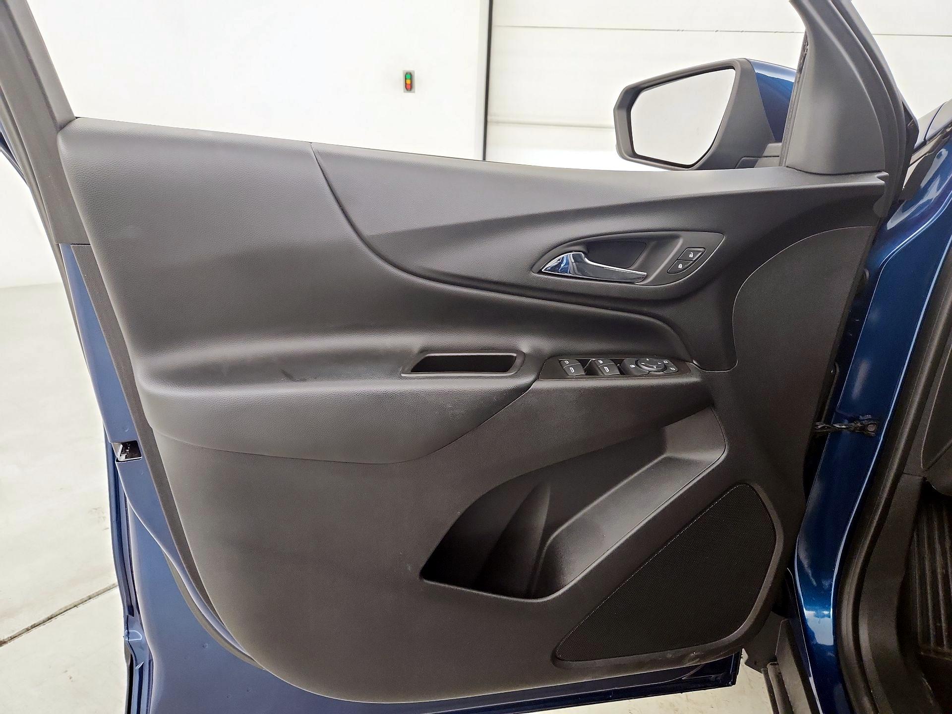 Thumbnail: 2020 Chevrolet Equinox - 12