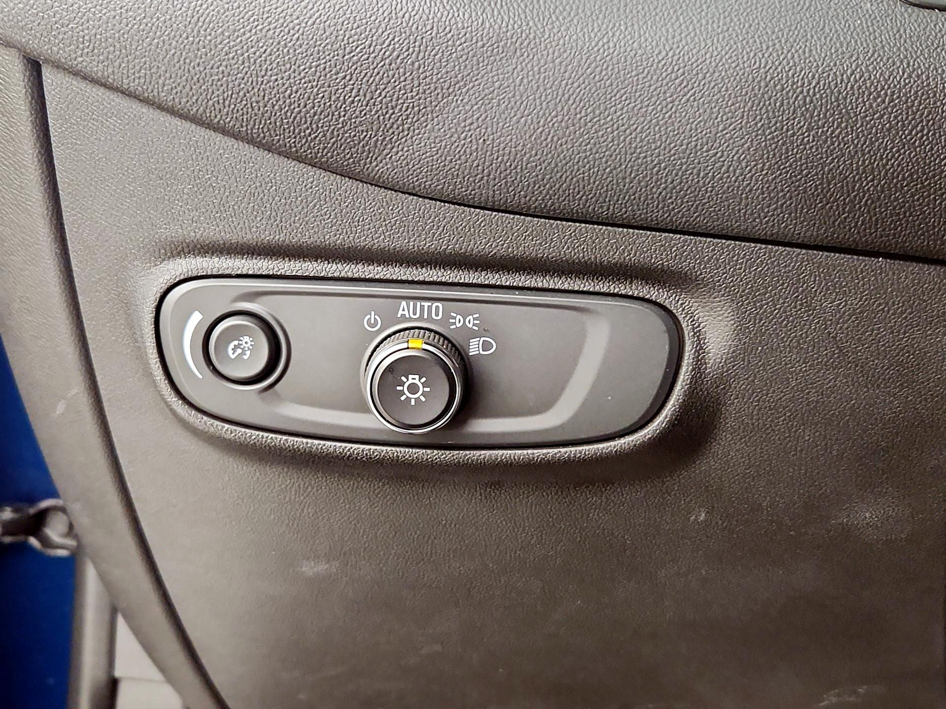 Thumbnail: 2020 Chevrolet Equinox - 13