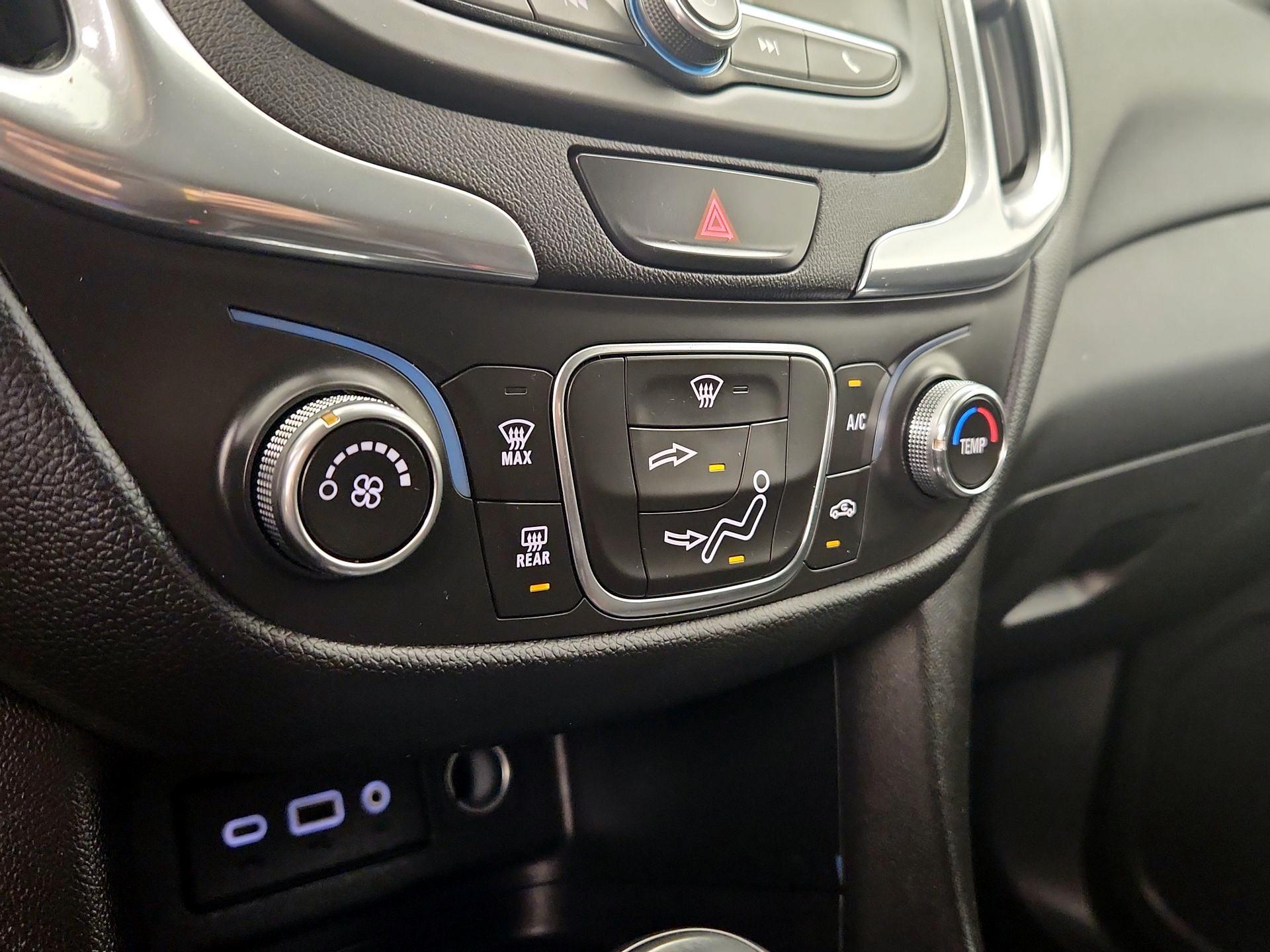 Thumbnail: 2020 Chevrolet Equinox - 16