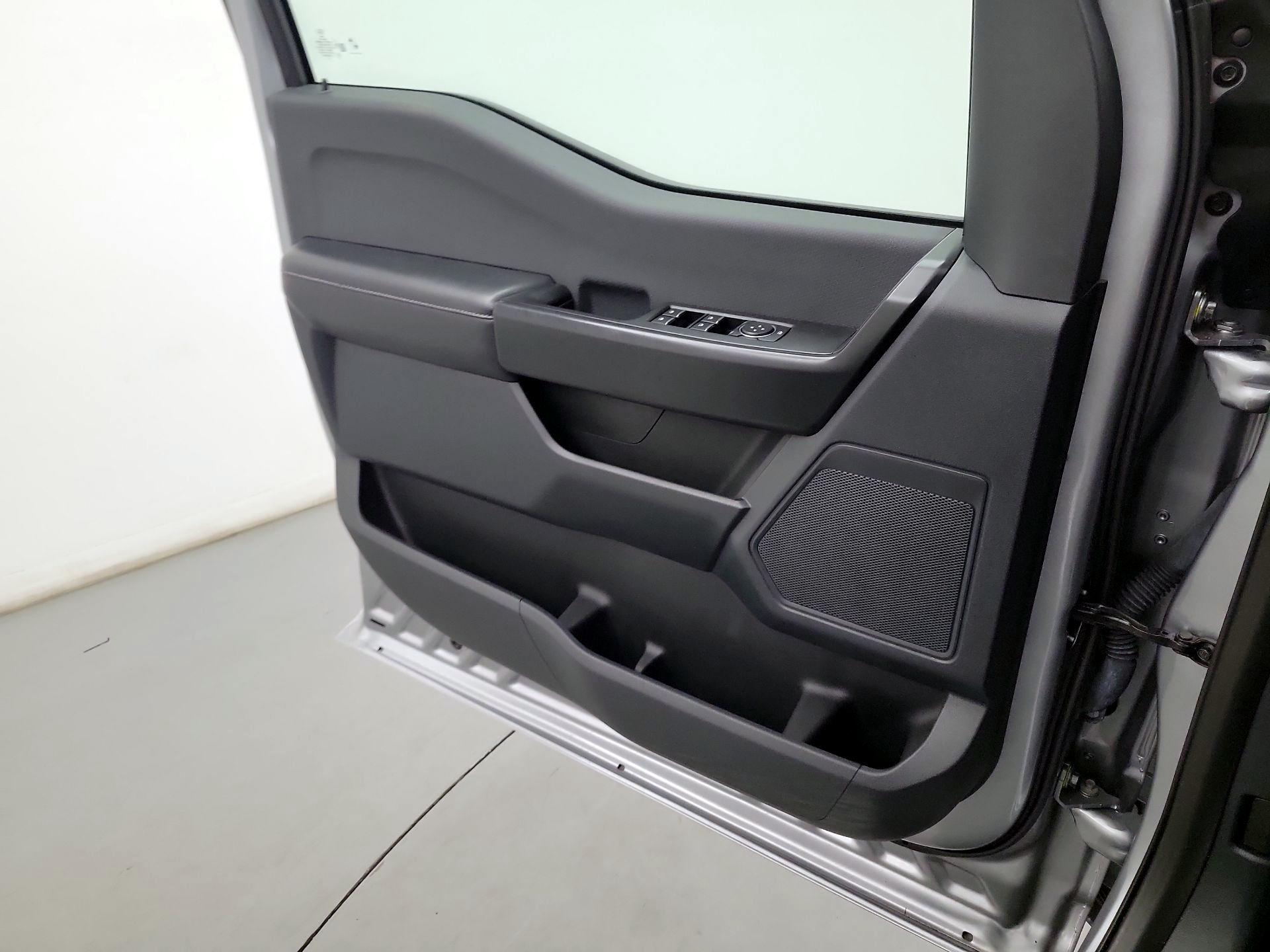 Thumbnail: 2022 Ford F-150 - 10