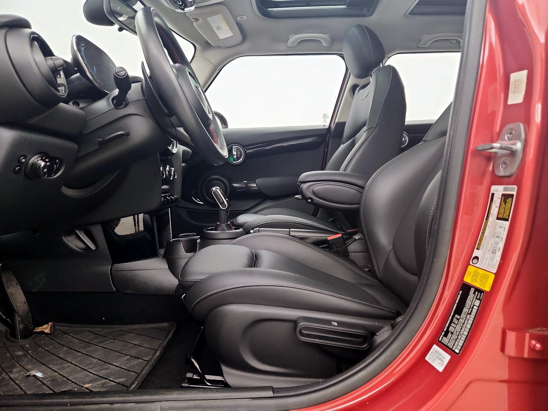 Thumbnail: 2021 MINI Cooper Hardtop - 11