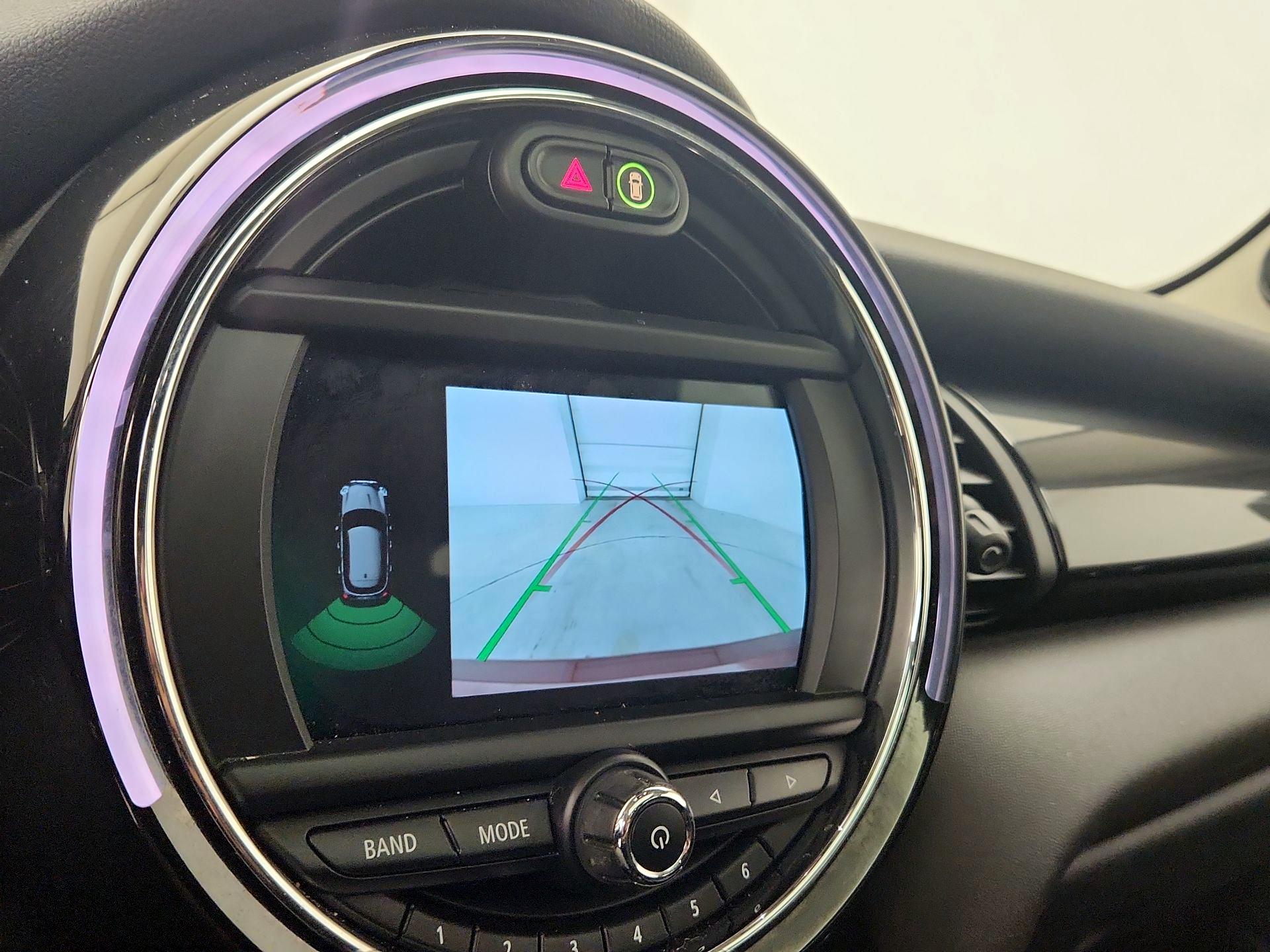 Thumbnail: 2021 MINI Cooper Hardtop - 14