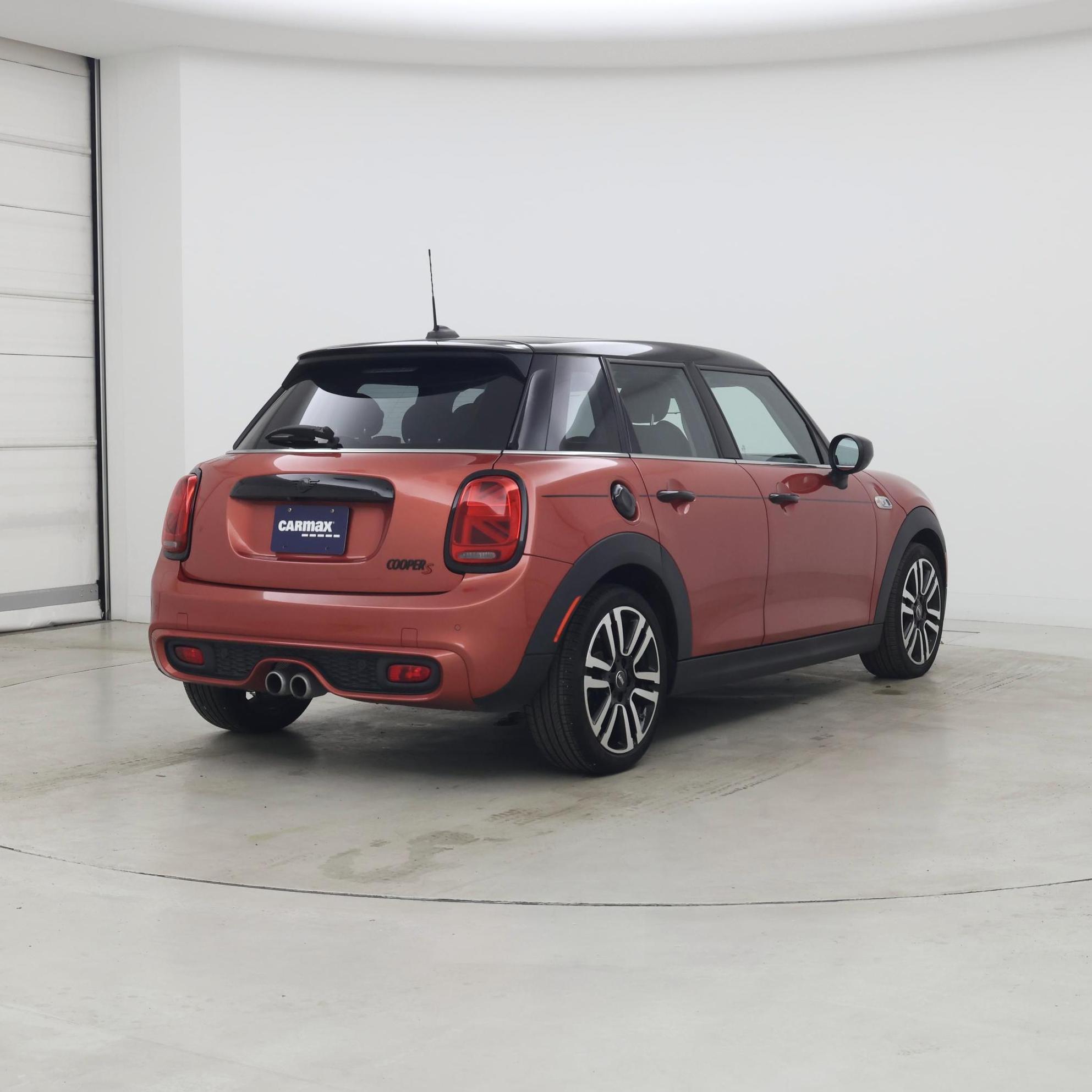 Thumbnail: 2021 MINI Cooper Hardtop - 8