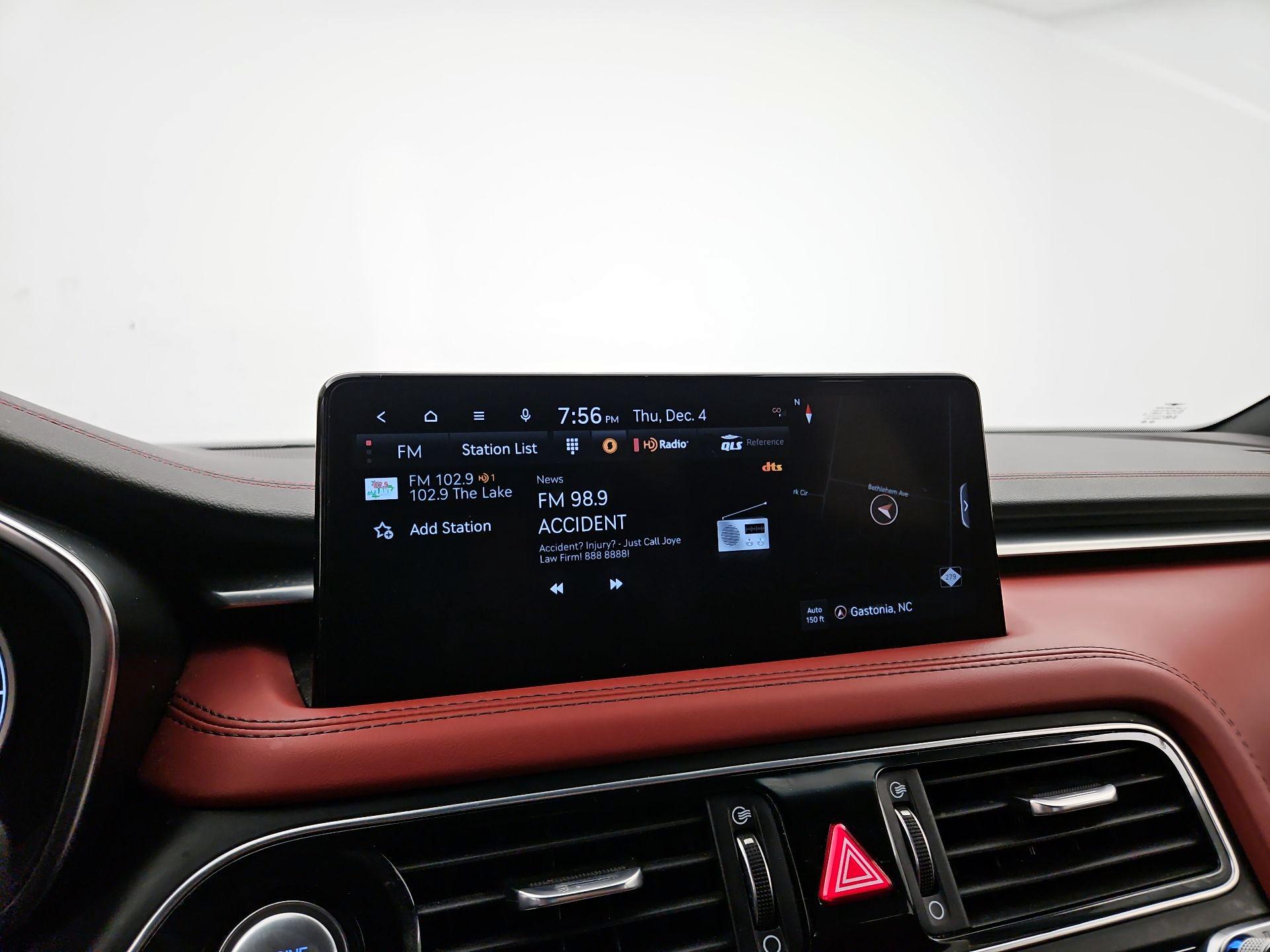 Thumbnail: 2023 Genesis G70 - 15