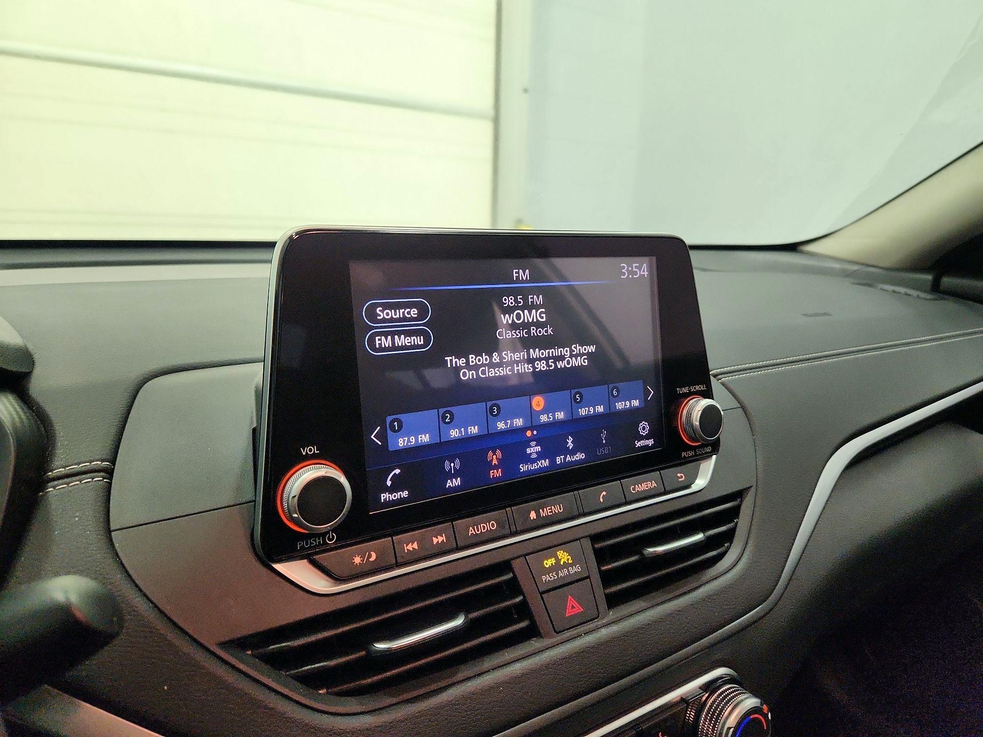 Thumbnail: 2022 Nissan Altima - 15