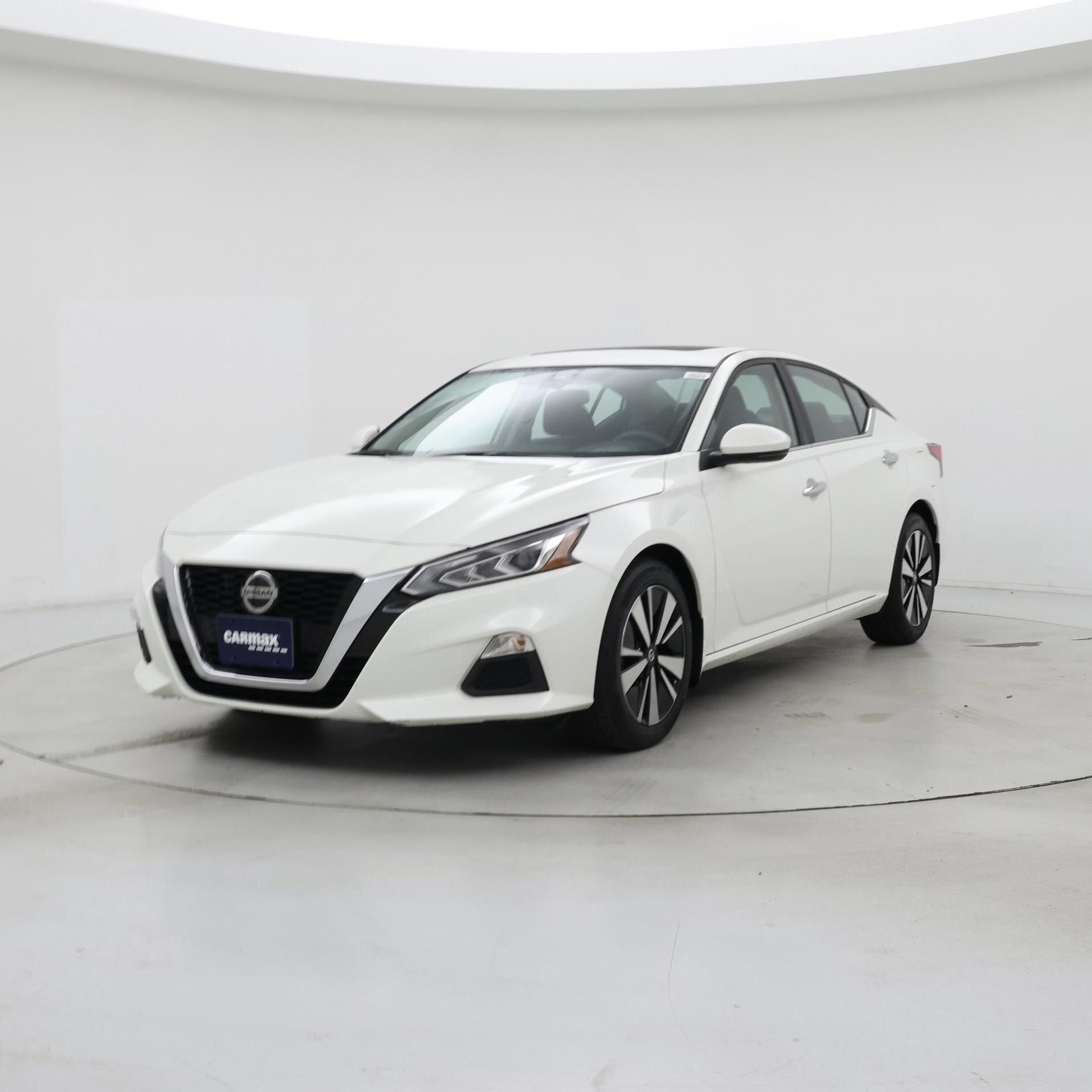 Thumbnail: 2022 Nissan Altima - 4