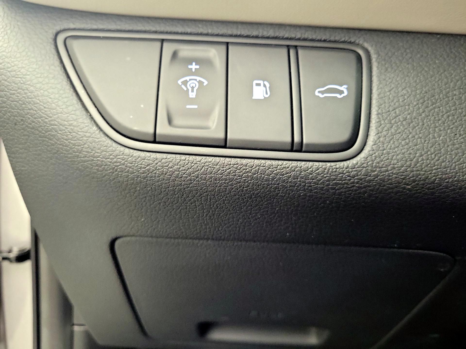 Thumbnail: 2023 Genesis G70 - 11