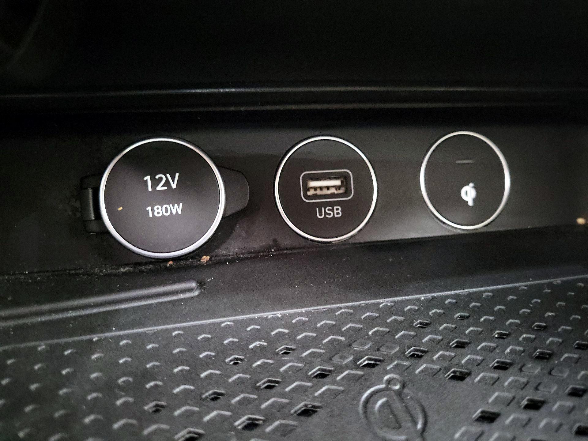 Thumbnail: 2023 Genesis G70 - 17