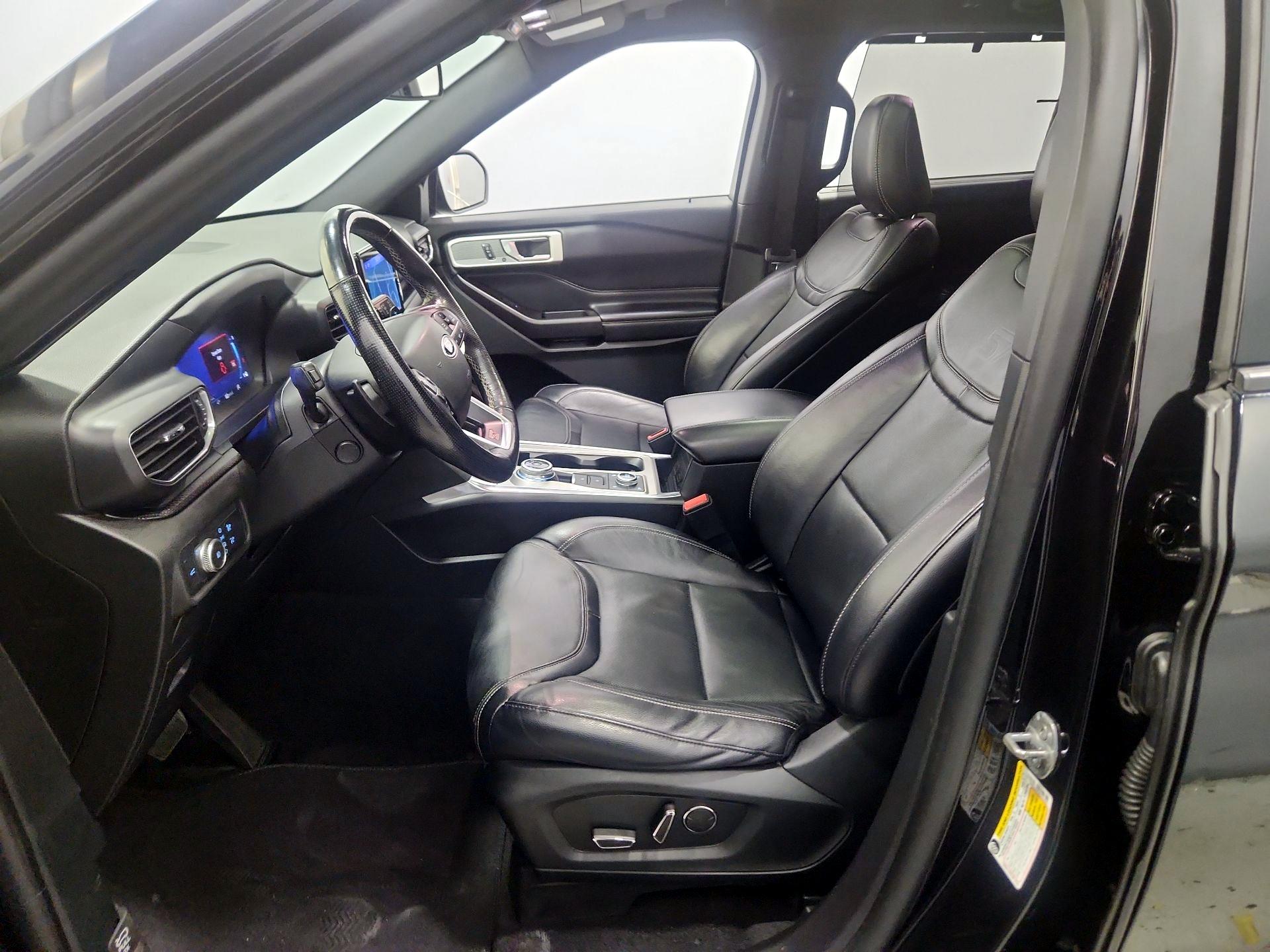 Thumbnail: 2020 Ford Explorer - 11