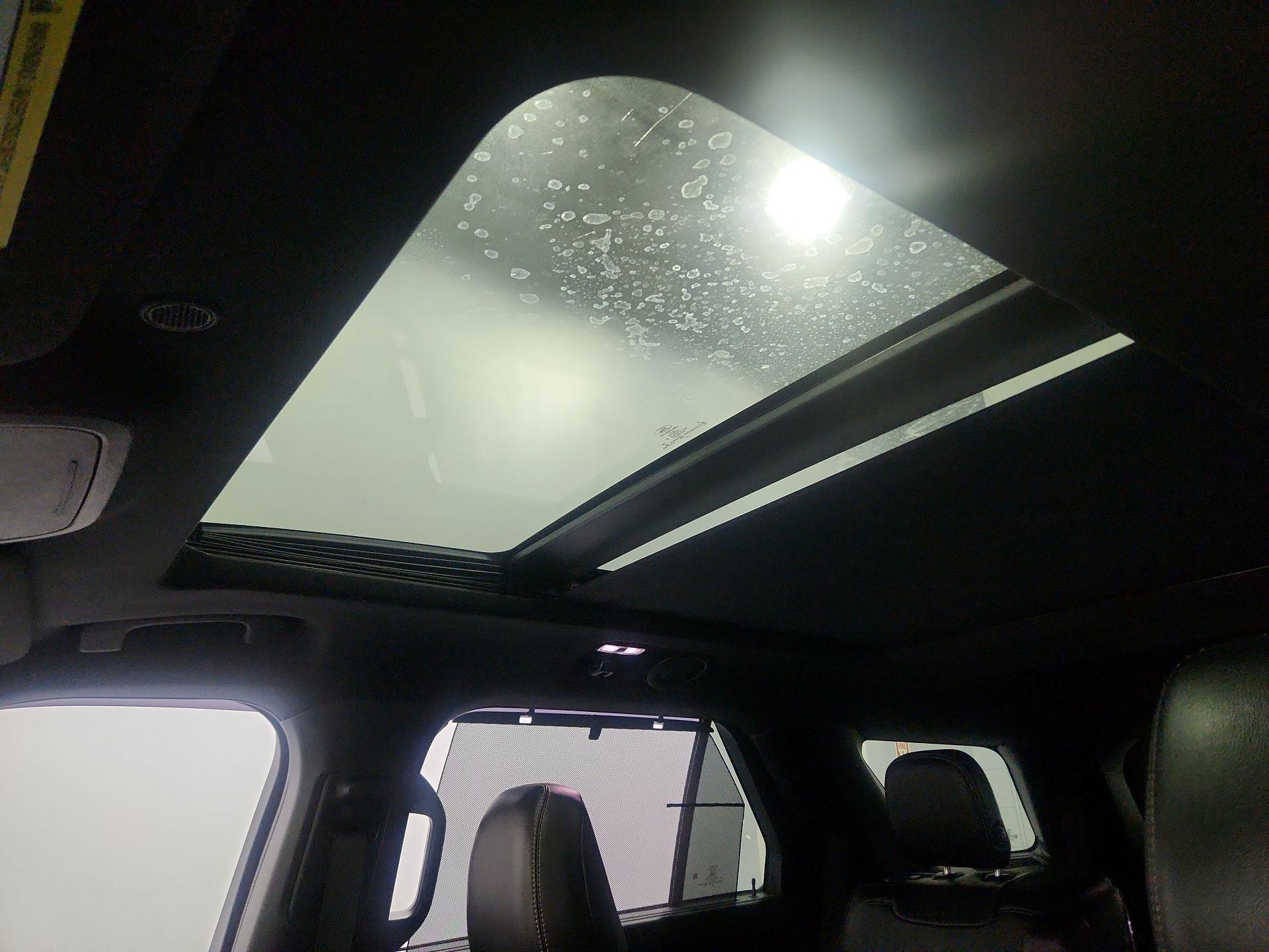 Thumbnail: 2020 Ford Explorer - 20