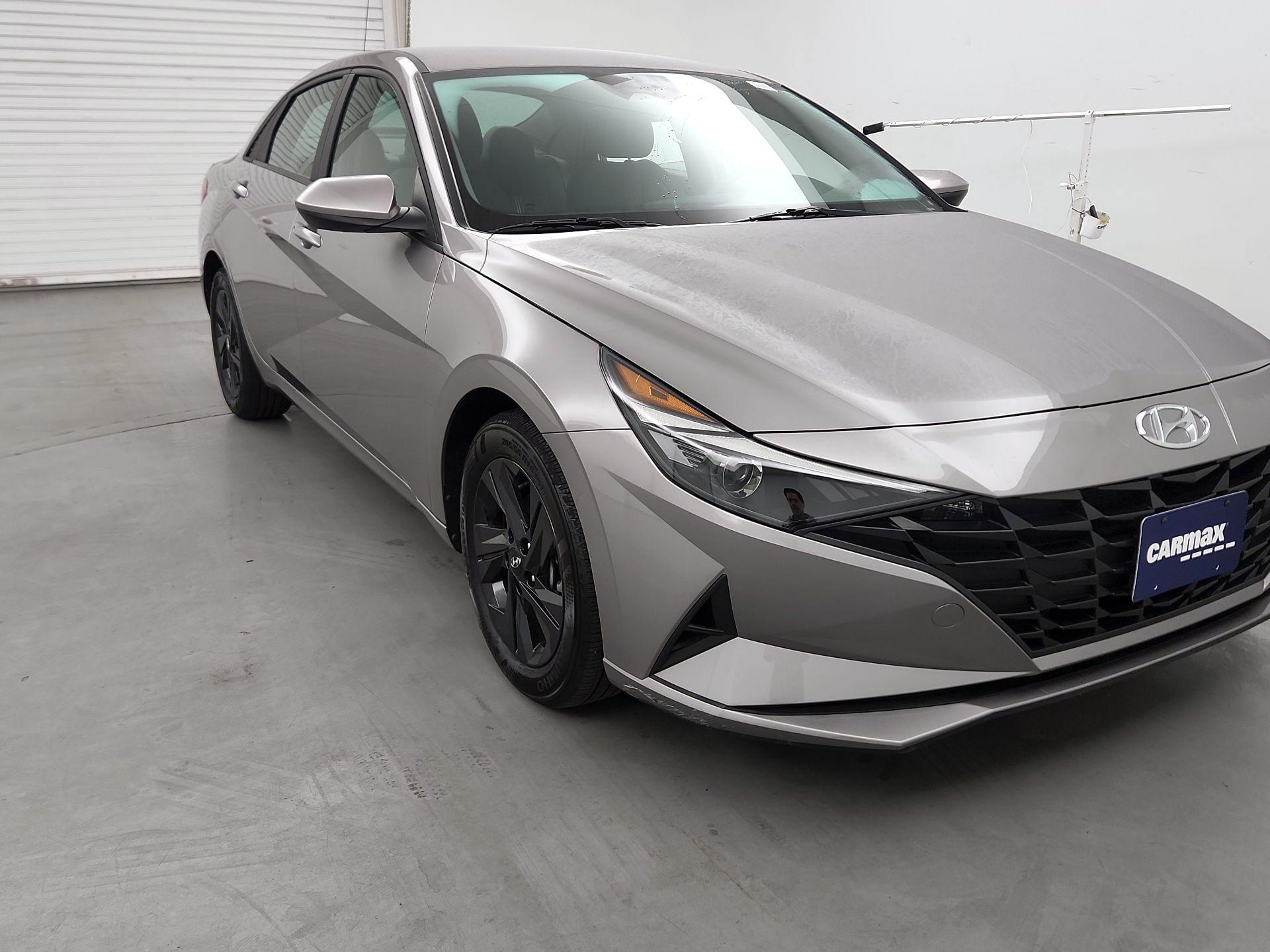 Thumbnail: 2023 Hyundai Elantra - 1