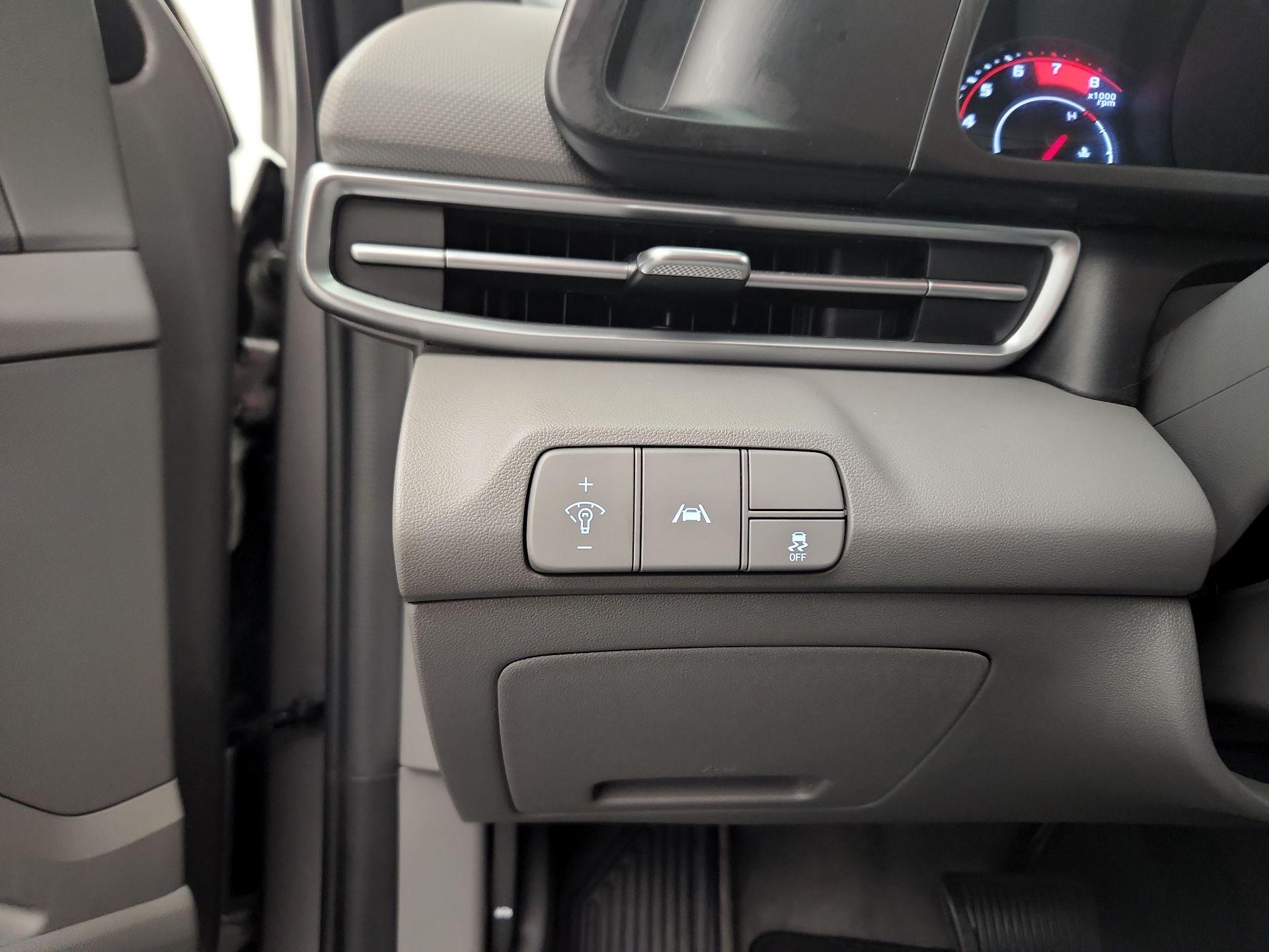 Thumbnail: 2023 Hyundai Elantra - 11