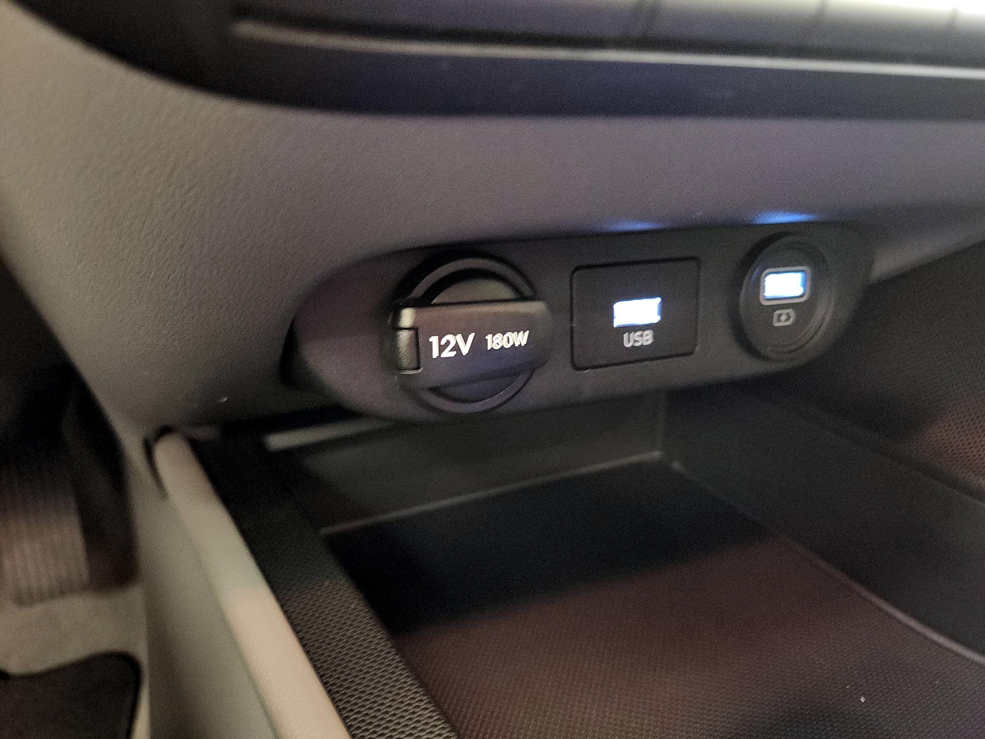 Thumbnail: 2023 Hyundai Elantra - 16