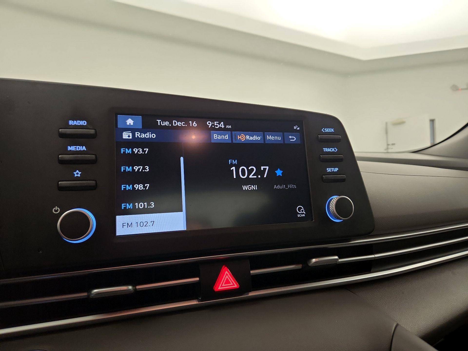 Thumbnail: 2023 Hyundai Elantra - 13