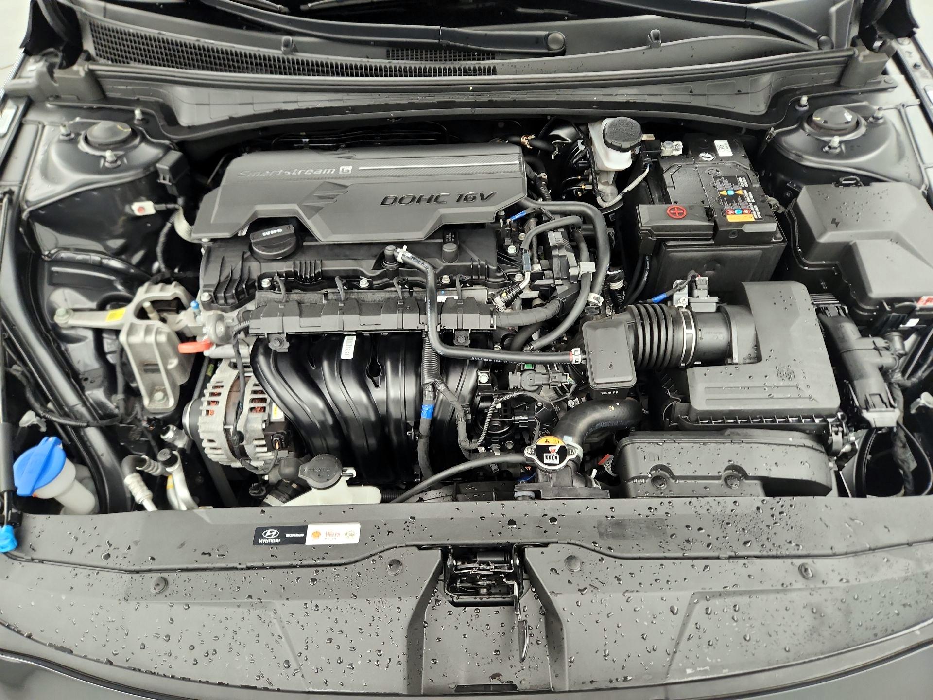 Thumbnail: 2023 Hyundai Elantra - 19