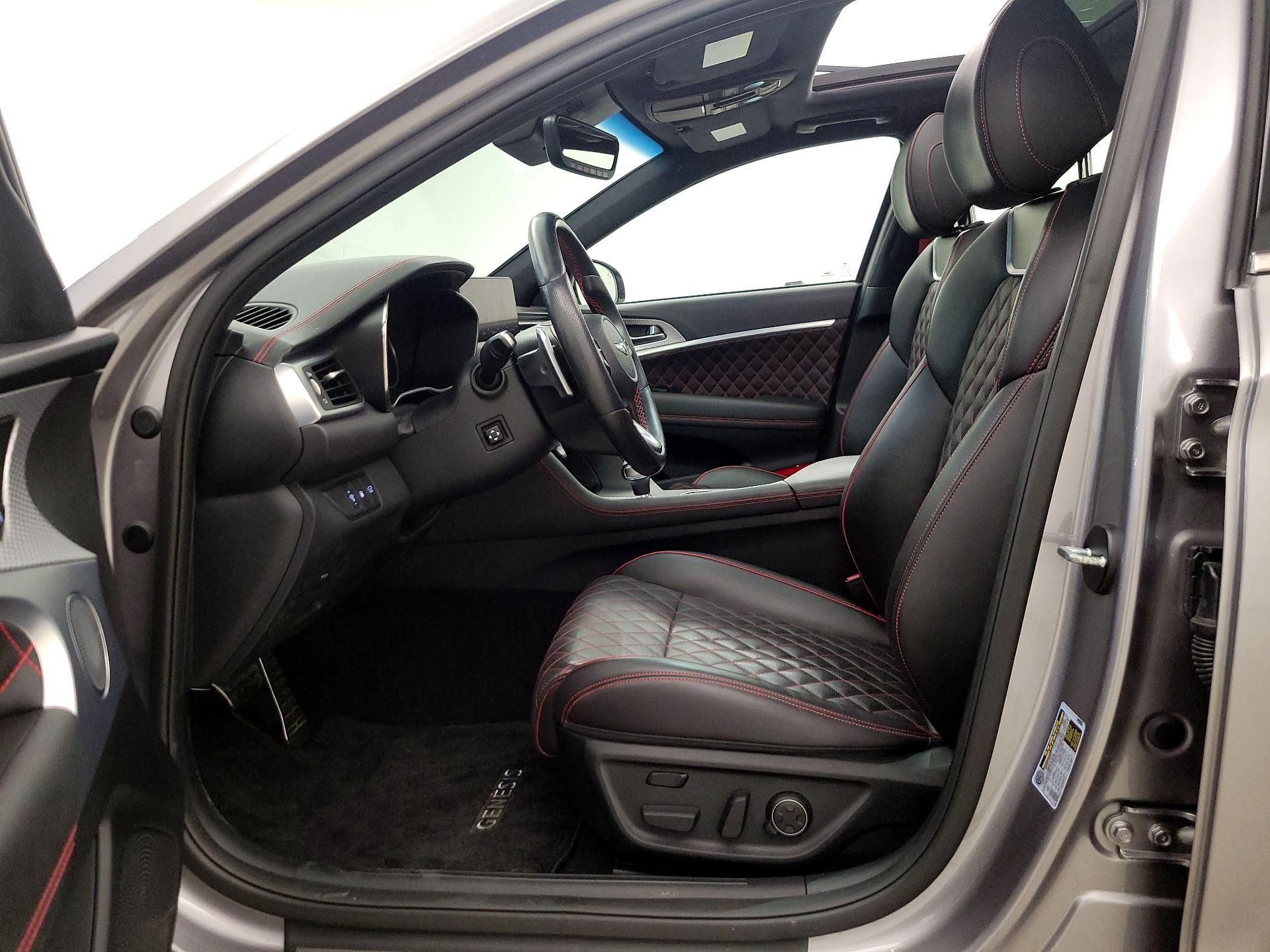 Thumbnail: 2023 Genesis G70 - 11