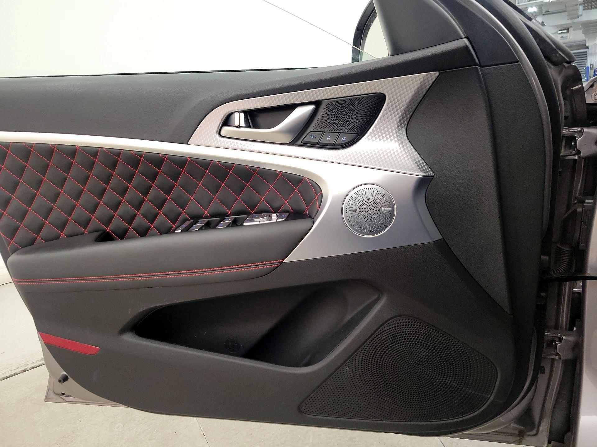 Thumbnail: 2023 Genesis G70 - 12