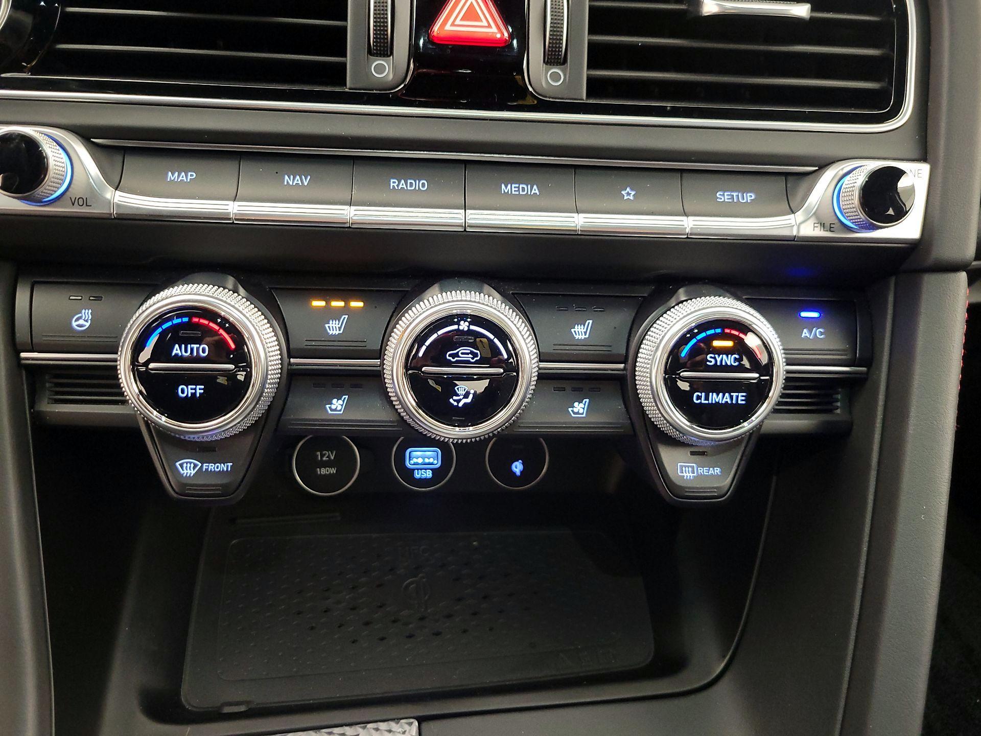 Thumbnail: 2023 Genesis G70 - 17