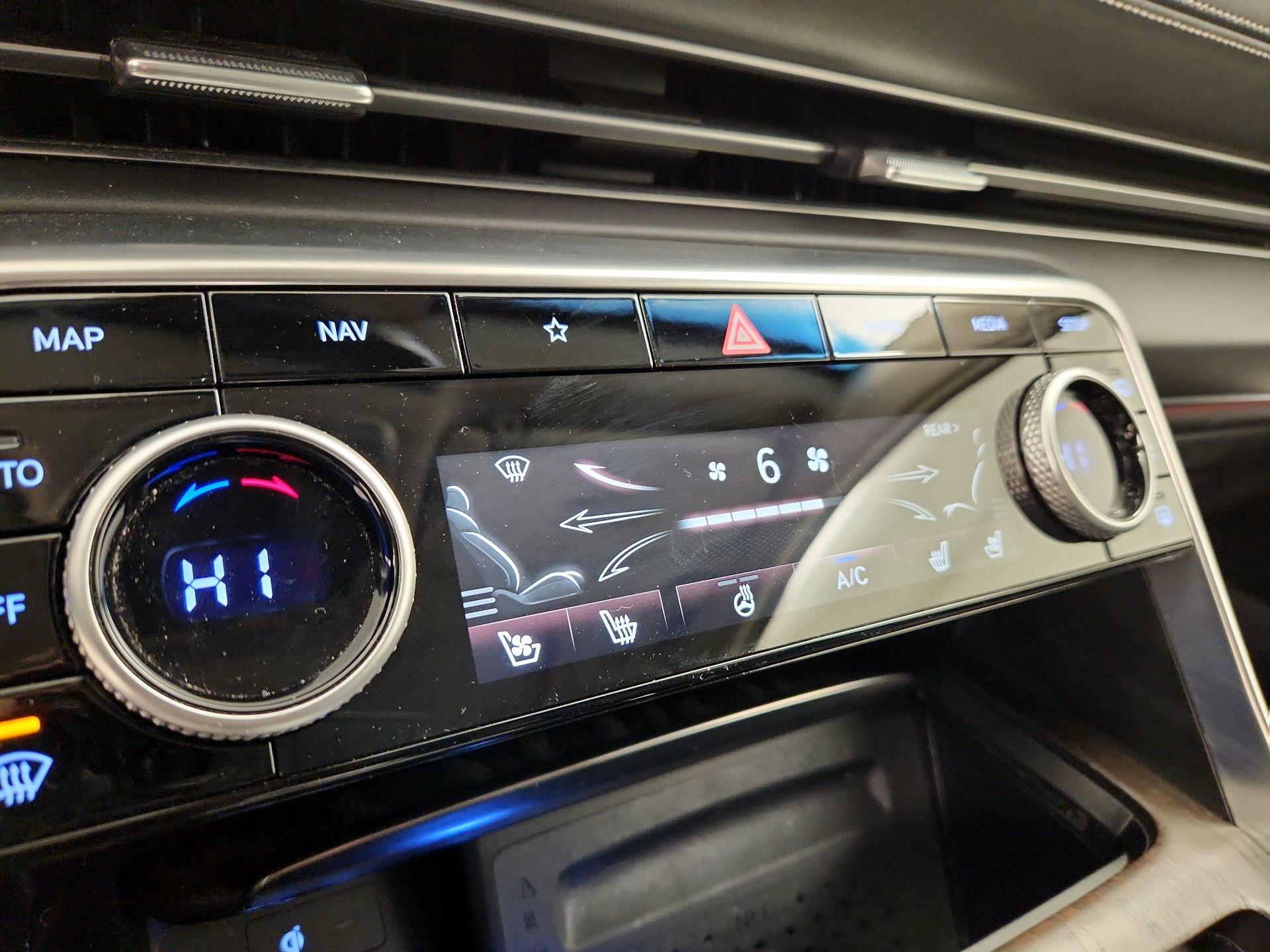 Thumbnail: 2023 Genesis GV80 - 17