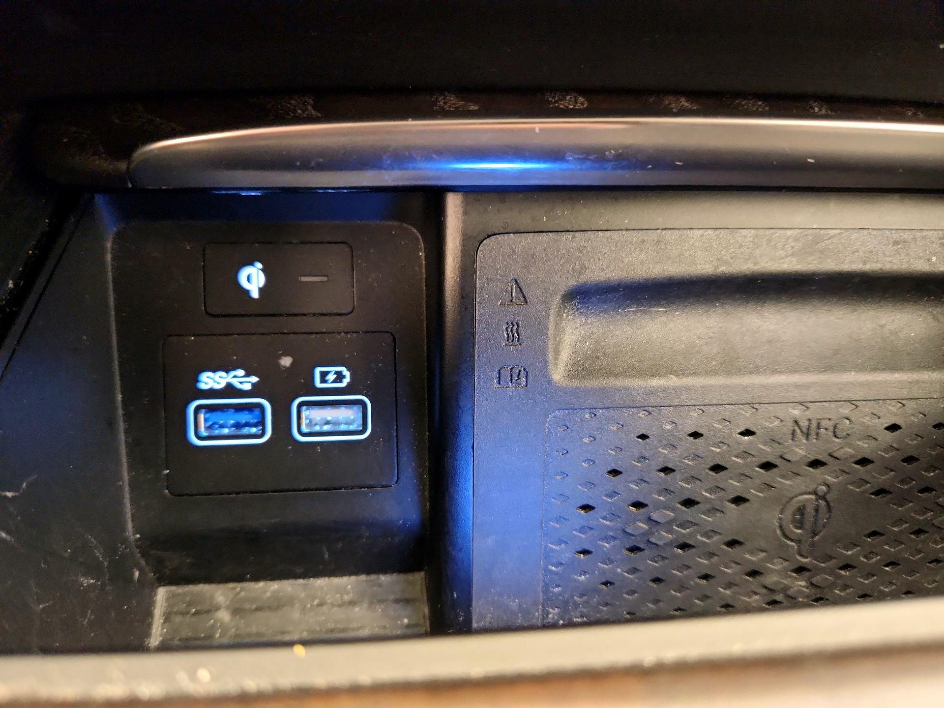 Thumbnail: 2023 Genesis GV80 - 19