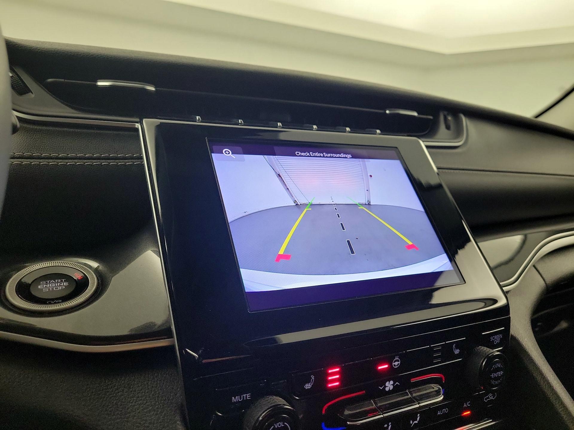 Thumbnail: 2023 Jeep Grand Cherokee - 12