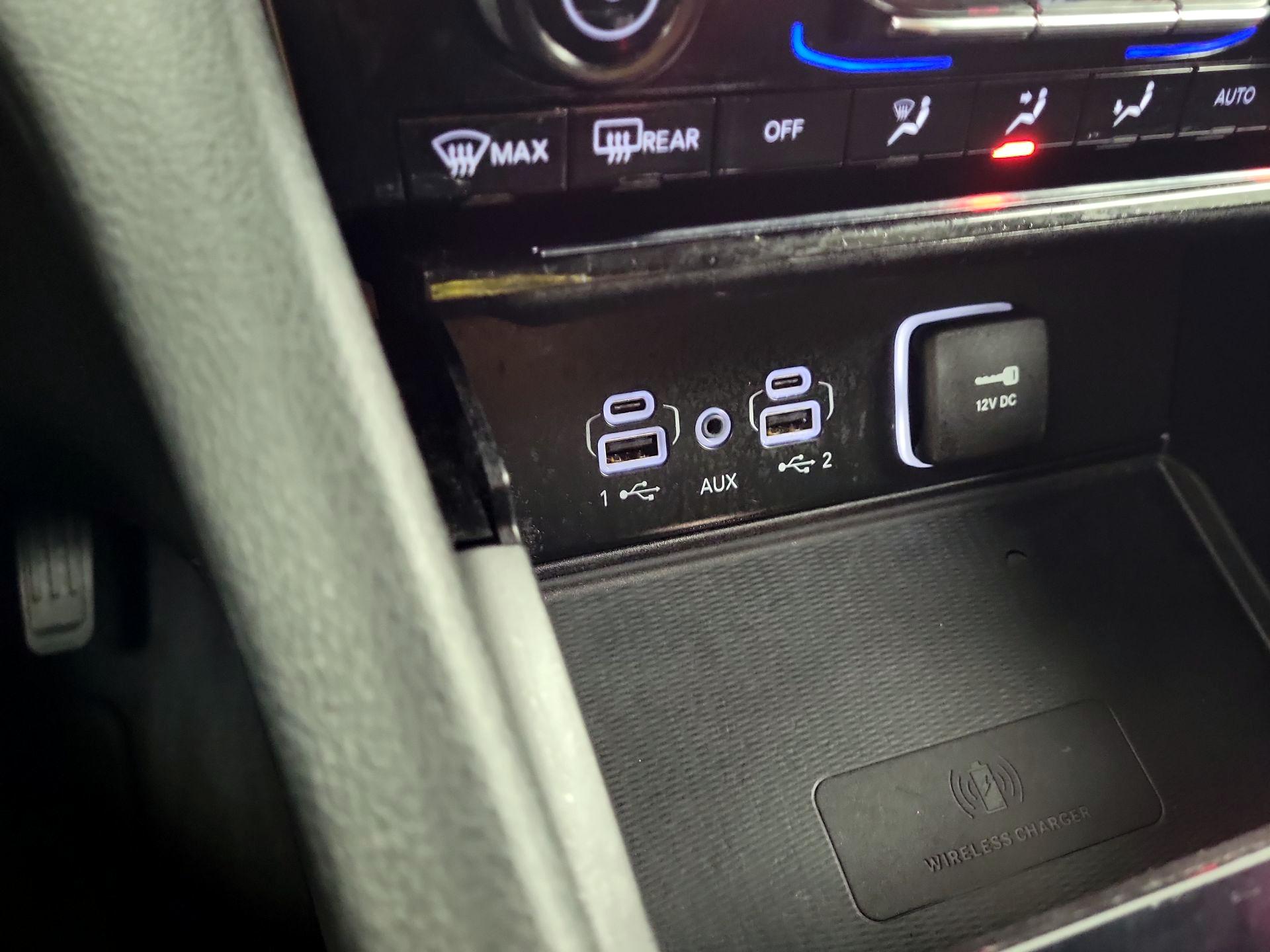 Thumbnail: 2023 Jeep Grand Cherokee - 16