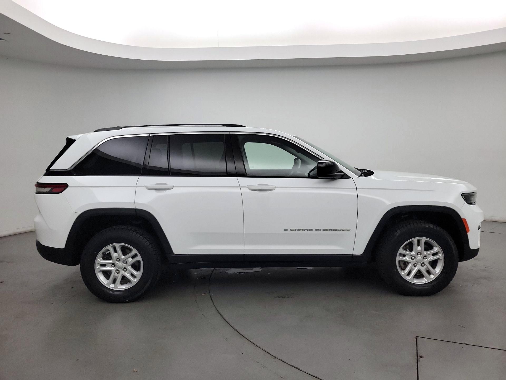 Thumbnail: 2023 Jeep Grand Cherokee - 4