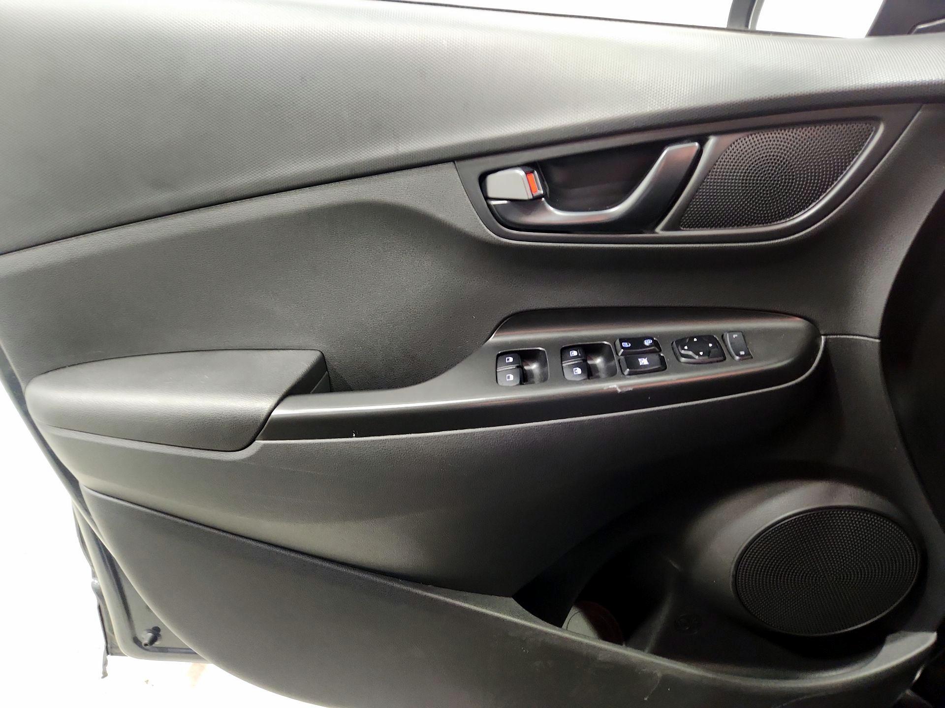 Thumbnail: 2023 Hyundai Kona - 12