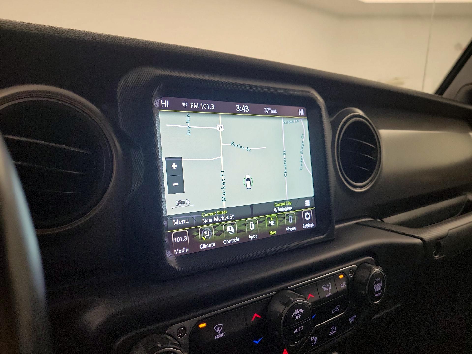 Thumbnail: 2021 Jeep Gladiator - 12