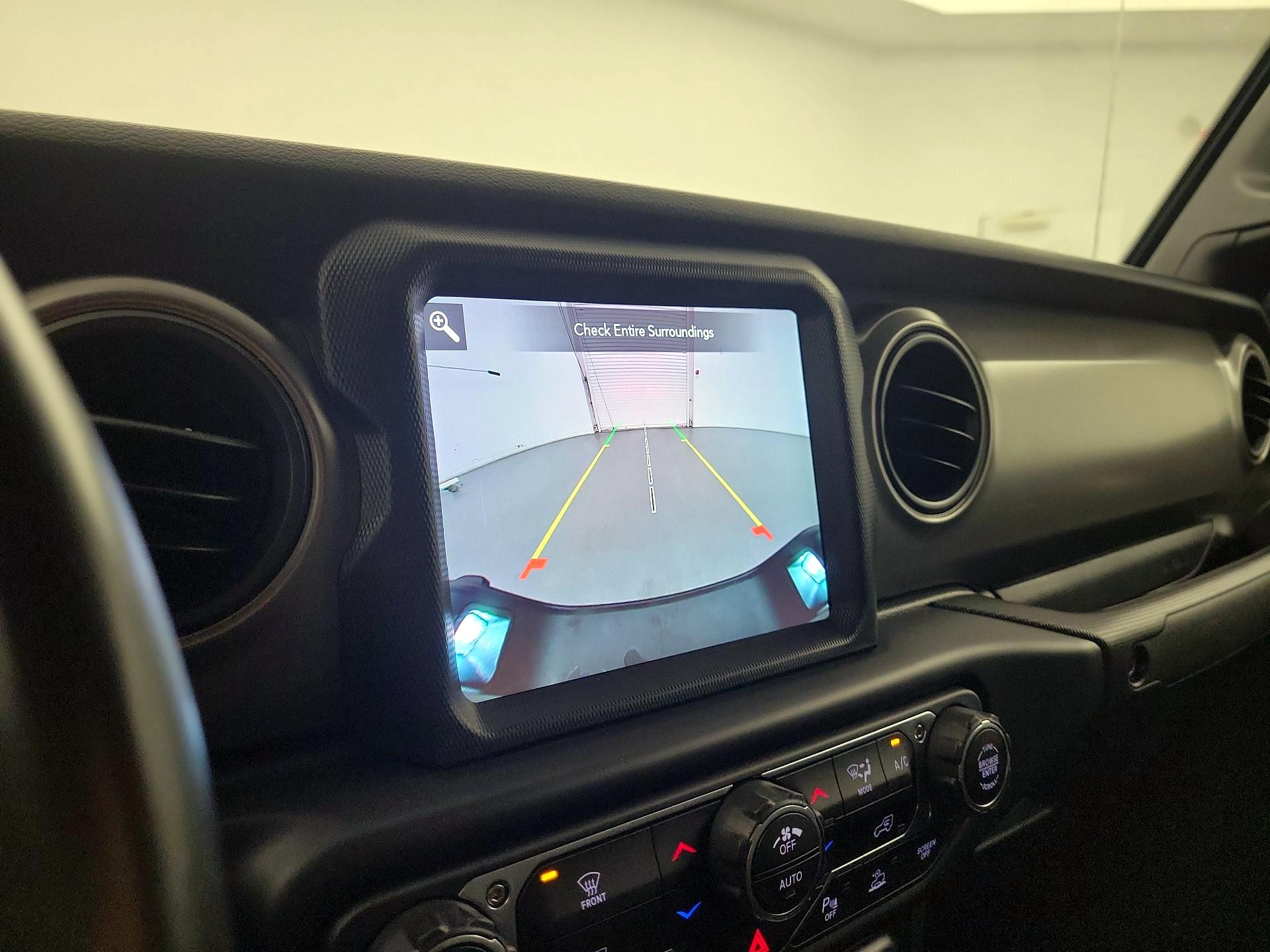 Thumbnail: 2021 Jeep Gladiator - 13