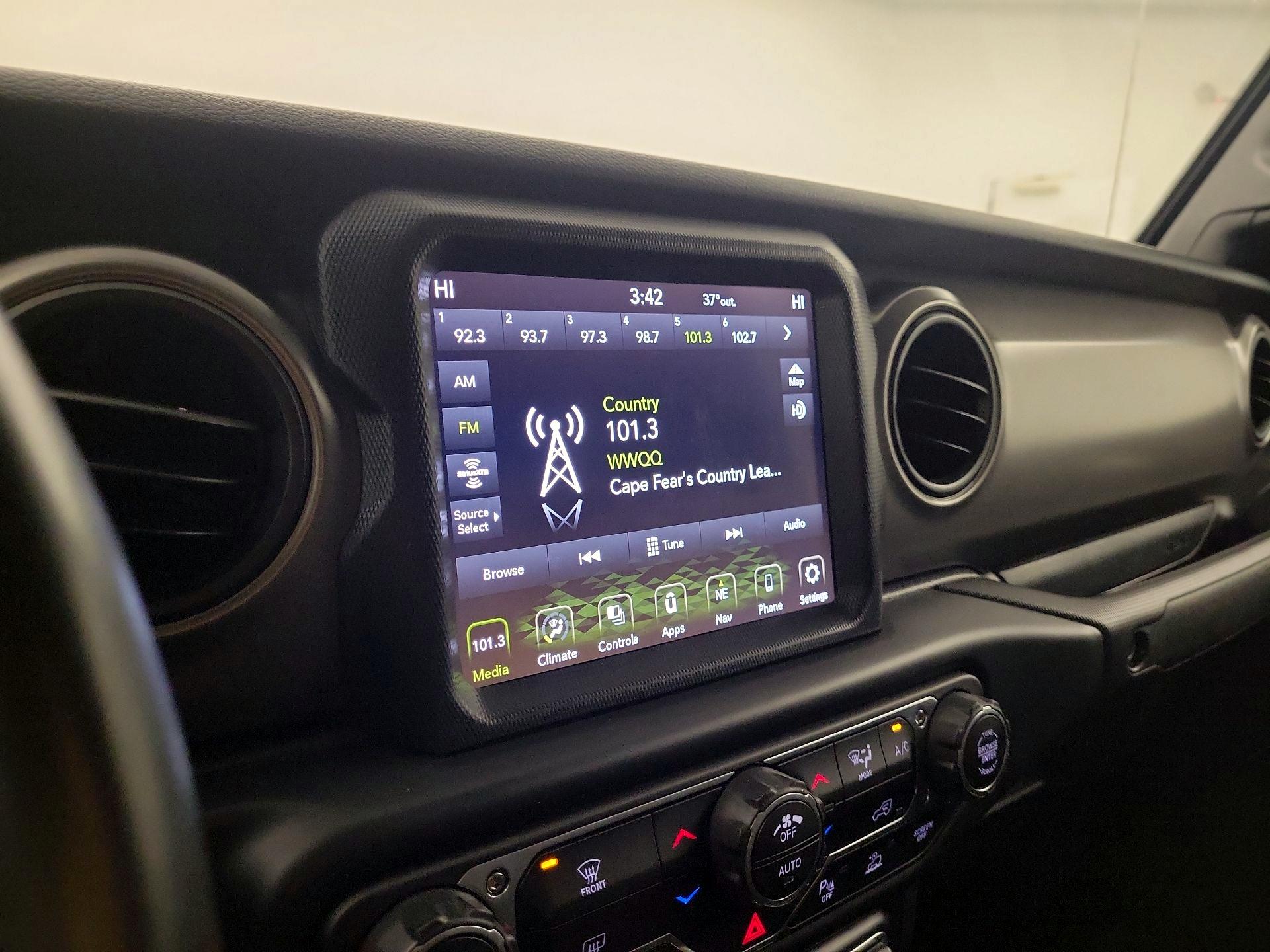 Thumbnail: 2021 Jeep Gladiator - 14