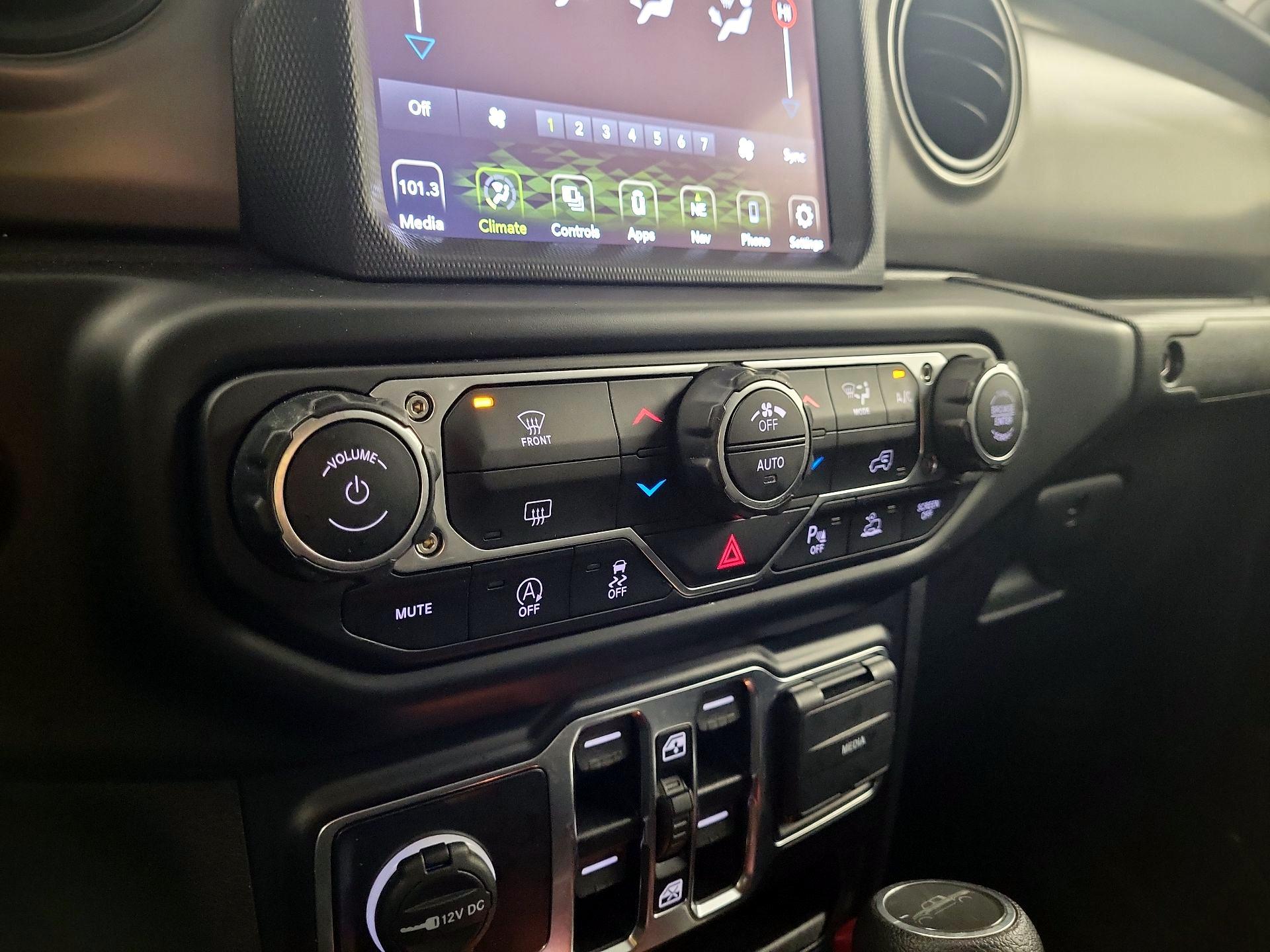 Thumbnail: 2021 Jeep Gladiator - 15