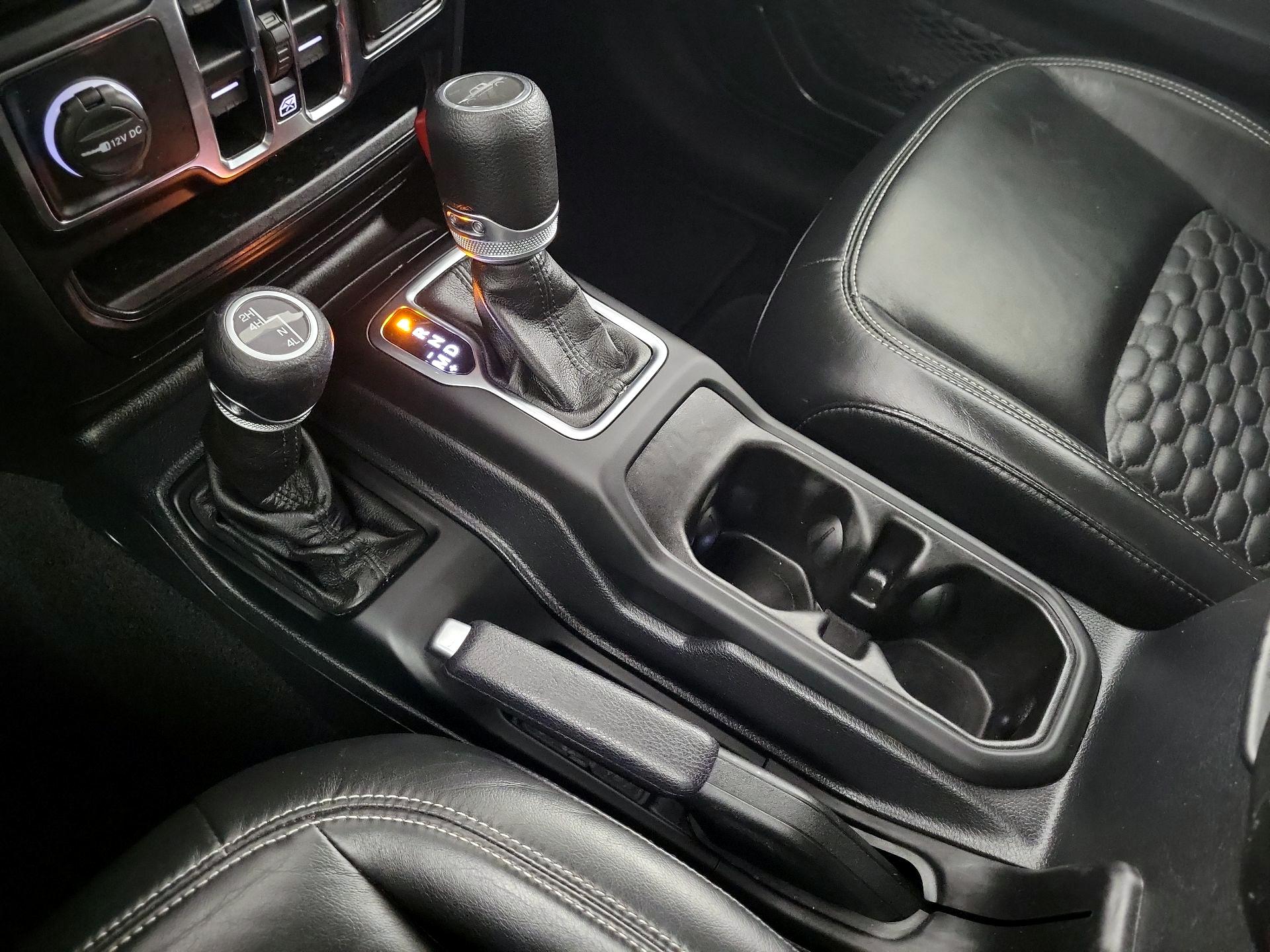 Thumbnail: 2021 Jeep Gladiator - 16