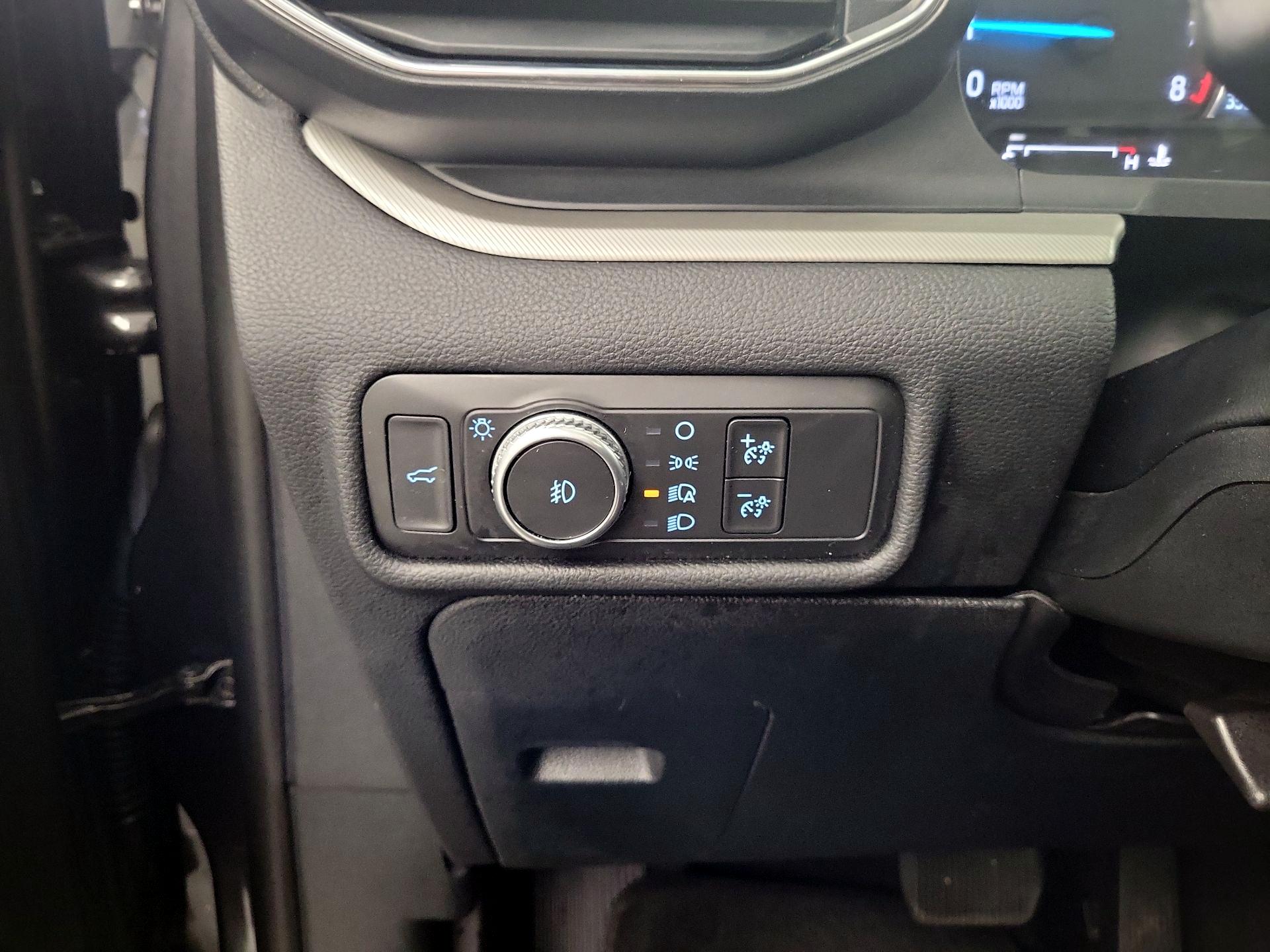 Thumbnail: 2020 Ford Explorer - 11