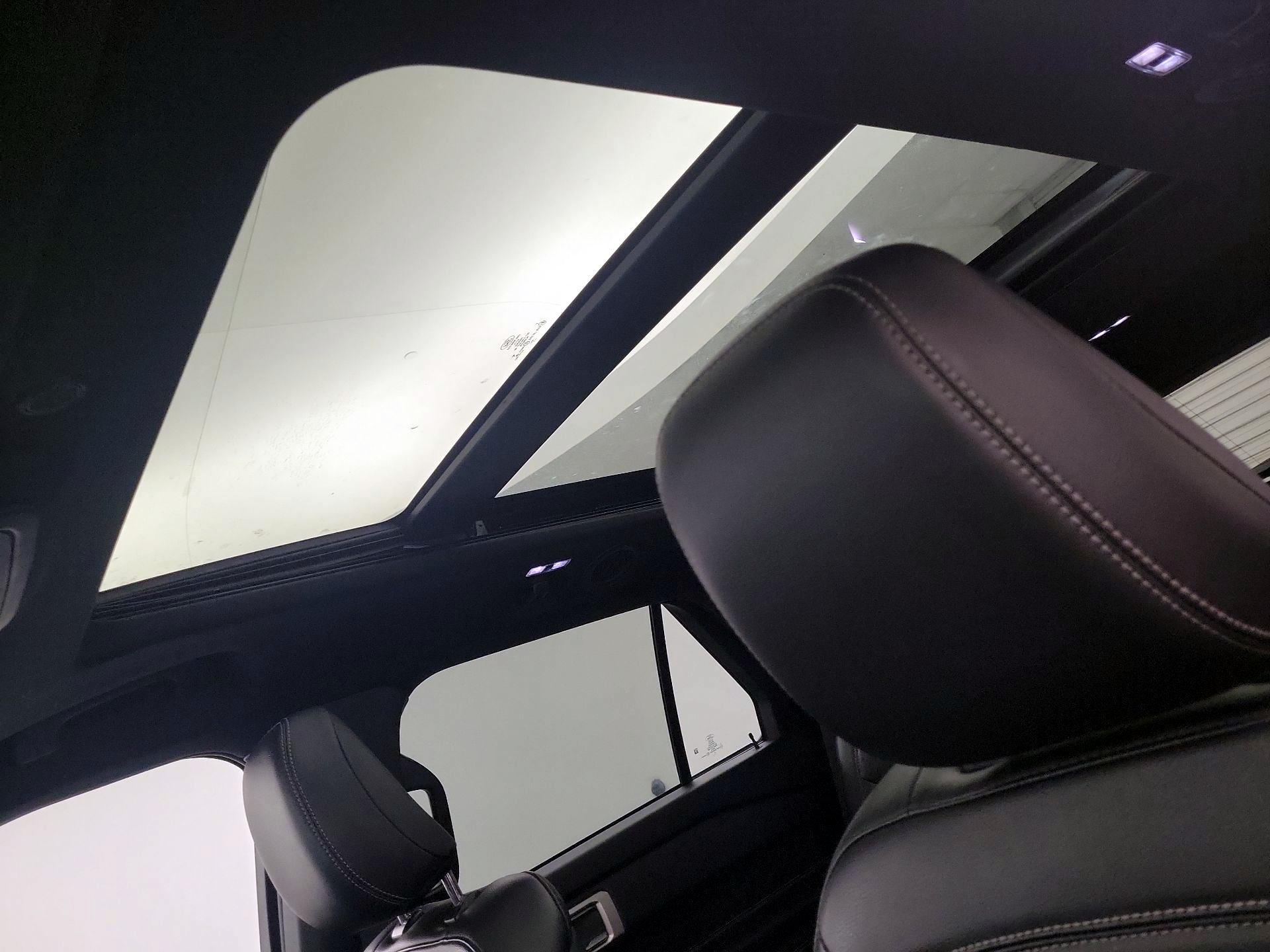 Thumbnail: 2020 Ford Explorer - 17