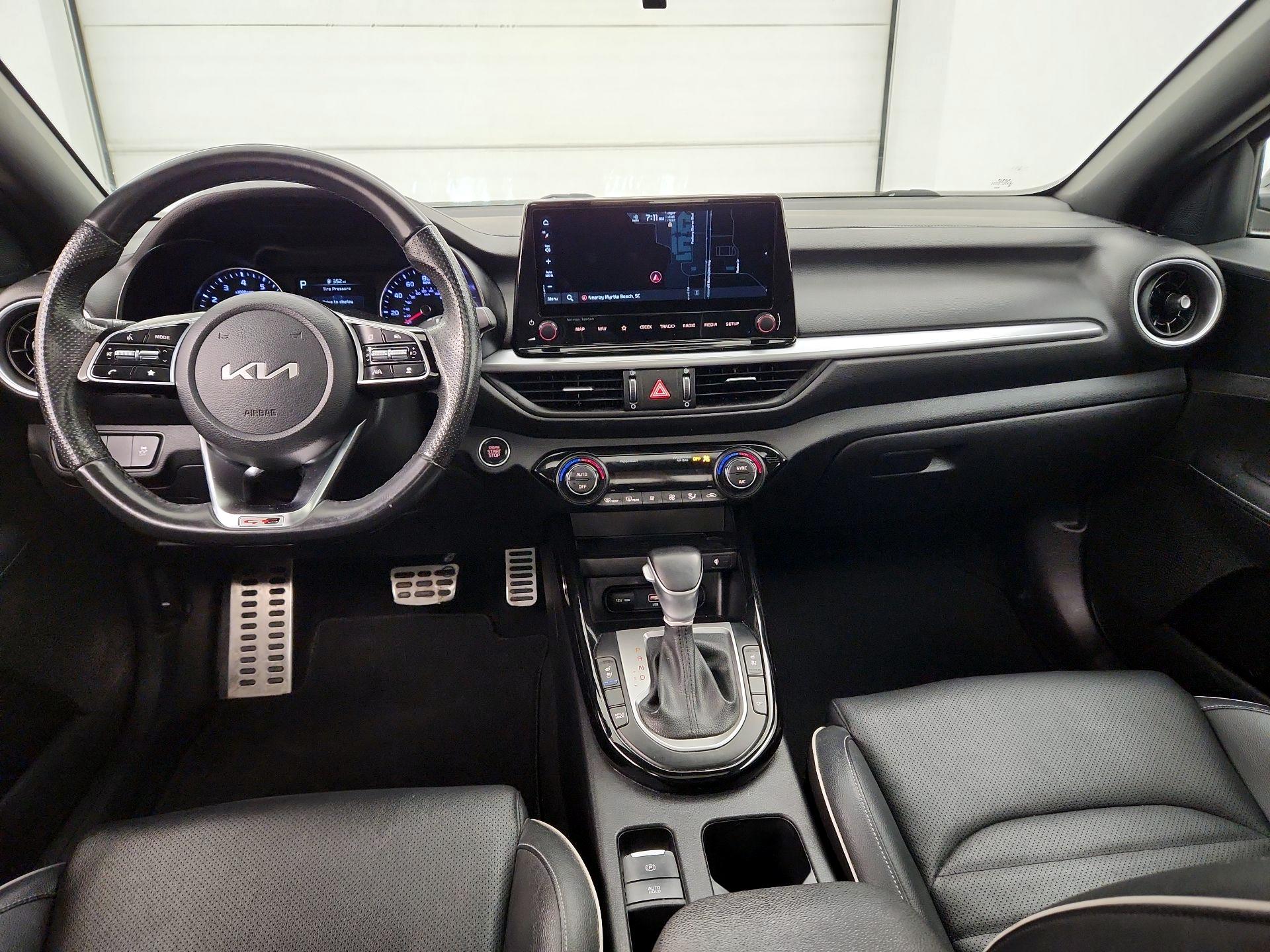 Thumbnail: 2023 Kia Forte - 9