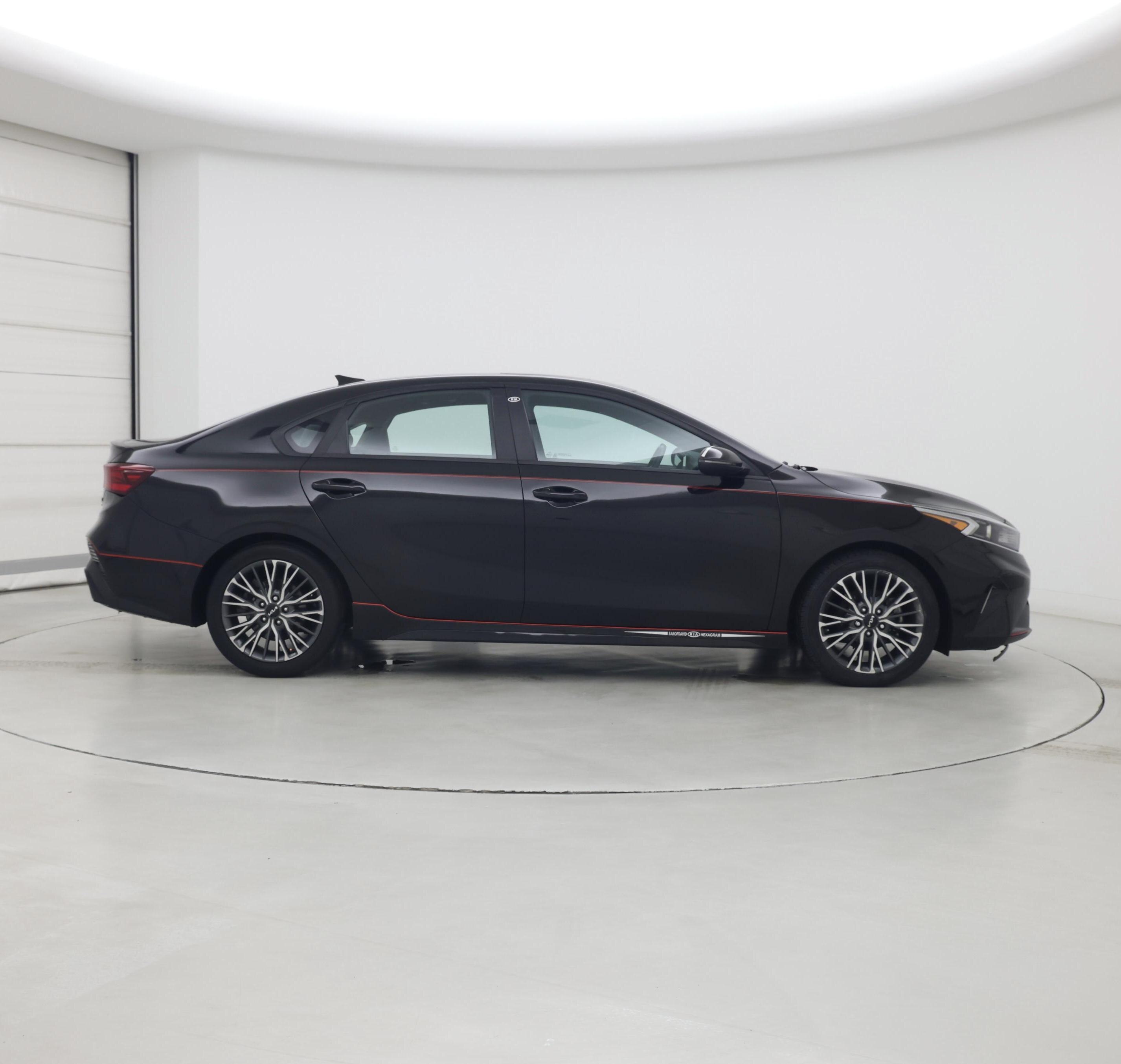 Thumbnail: 2023 Kia Forte - 7