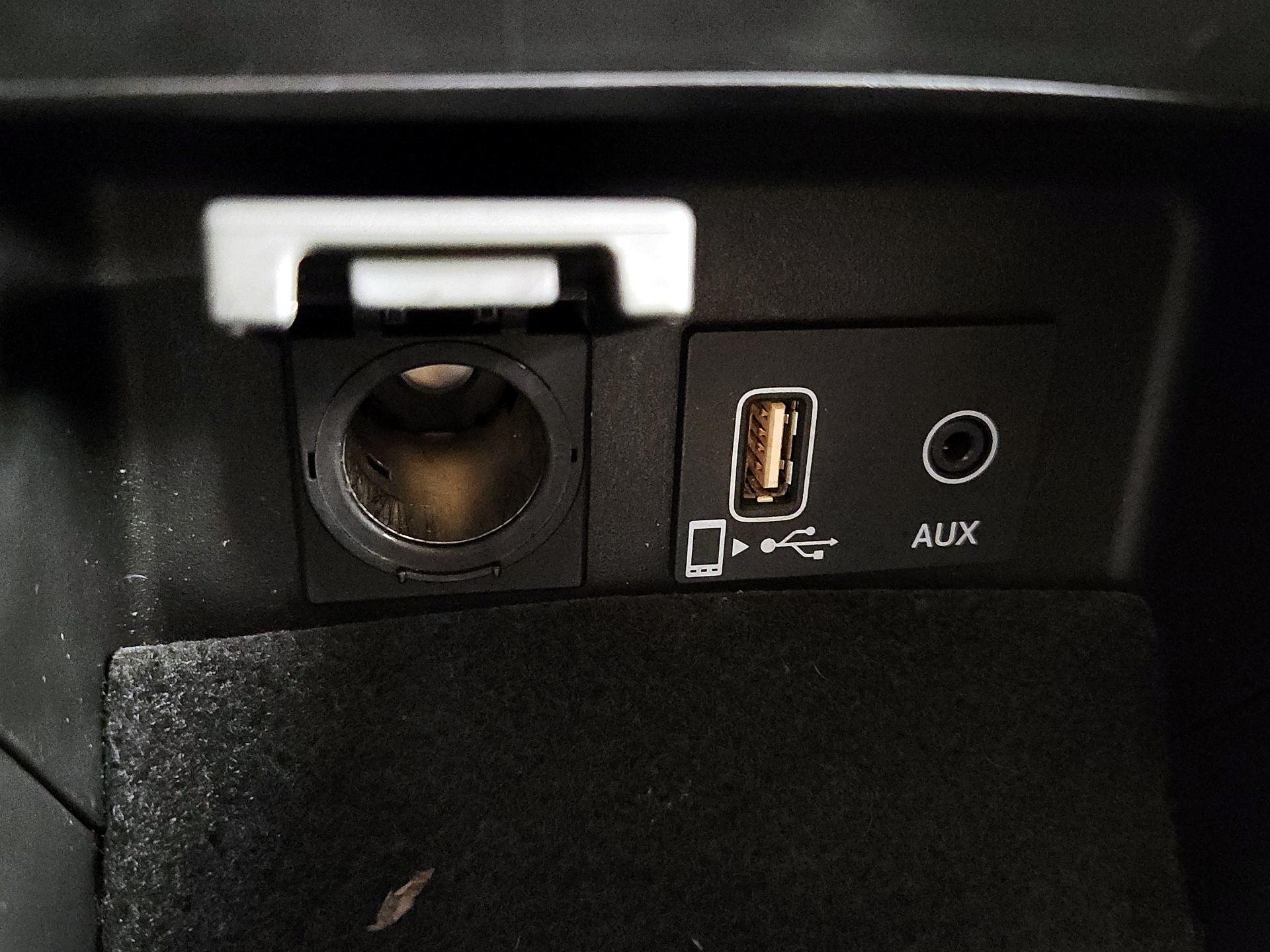 Thumbnail: 2020 Acura ILX - 18